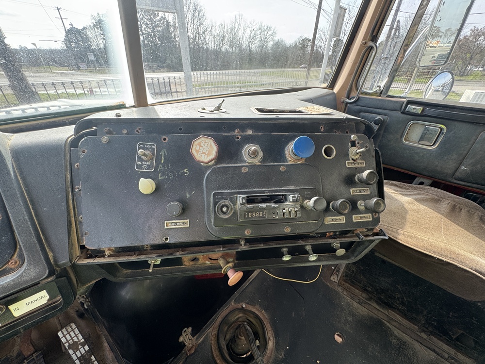 1990 WHITE/GMC WG64 (WG Series) - view 12 of 30