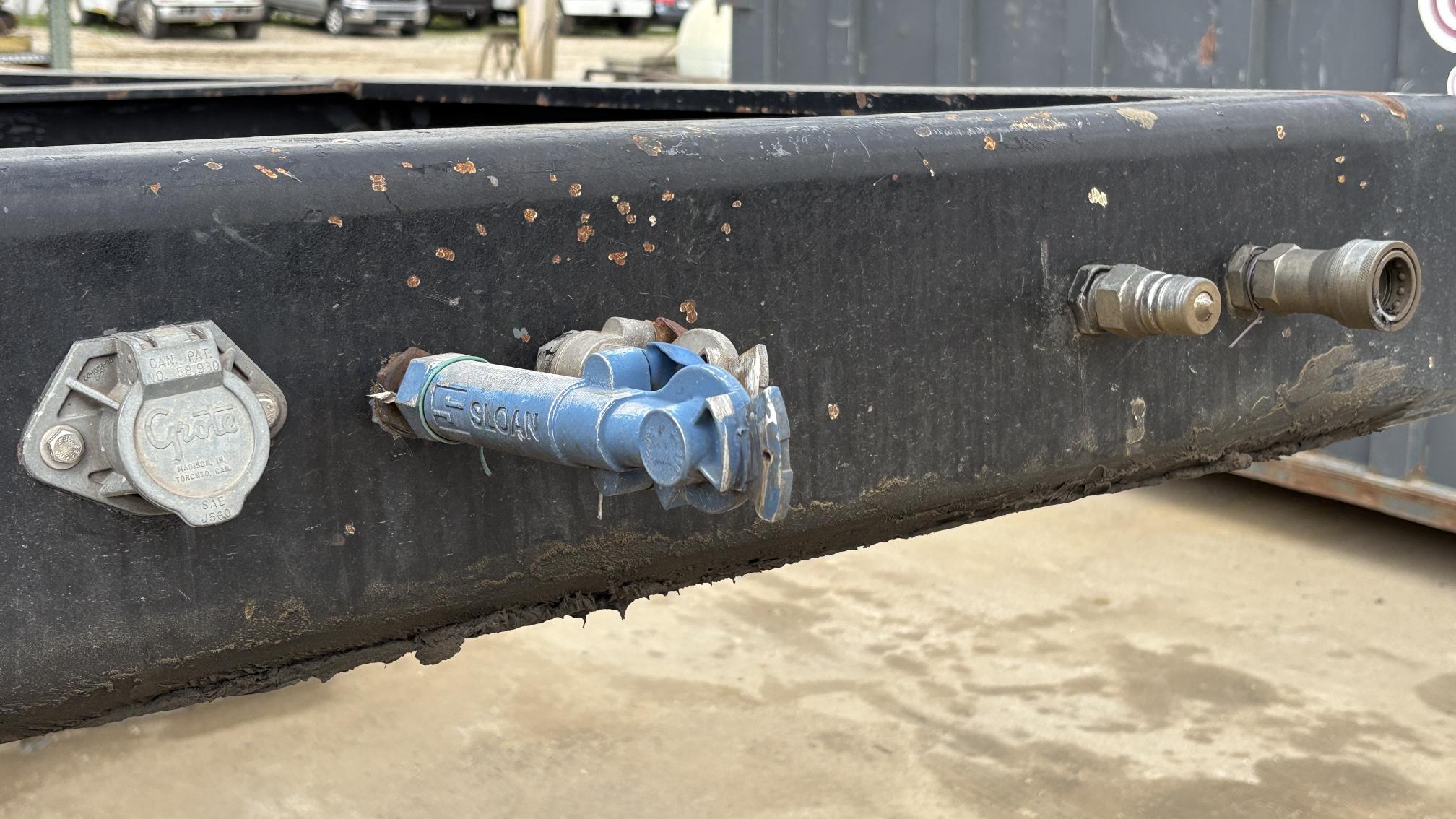 2013 XL SPECIALIZED TRAILERS XL110HDG - view 10 of 30