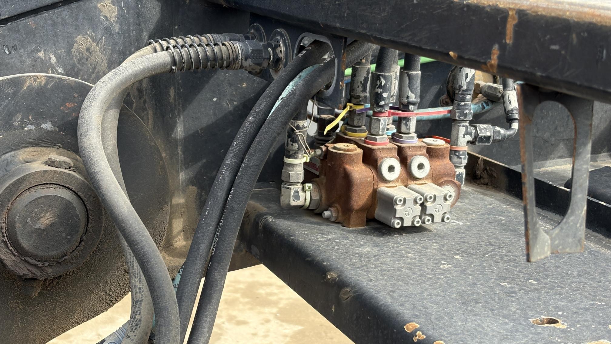 2013 XL SPECIALIZED TRAILERS XL110HDG - view 17 of 30