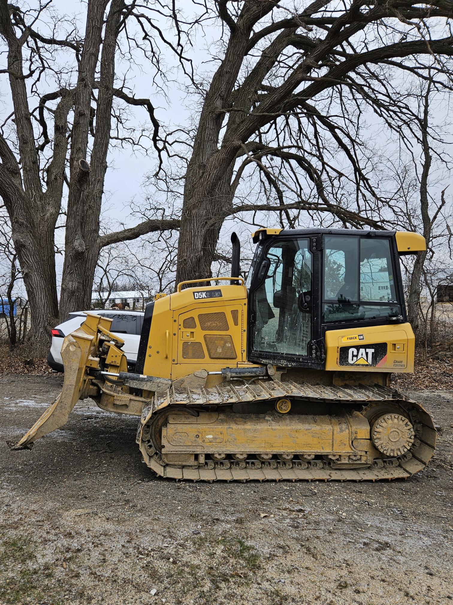 2017 CATERPILLAR D5K2 LGP - view 2 of 16