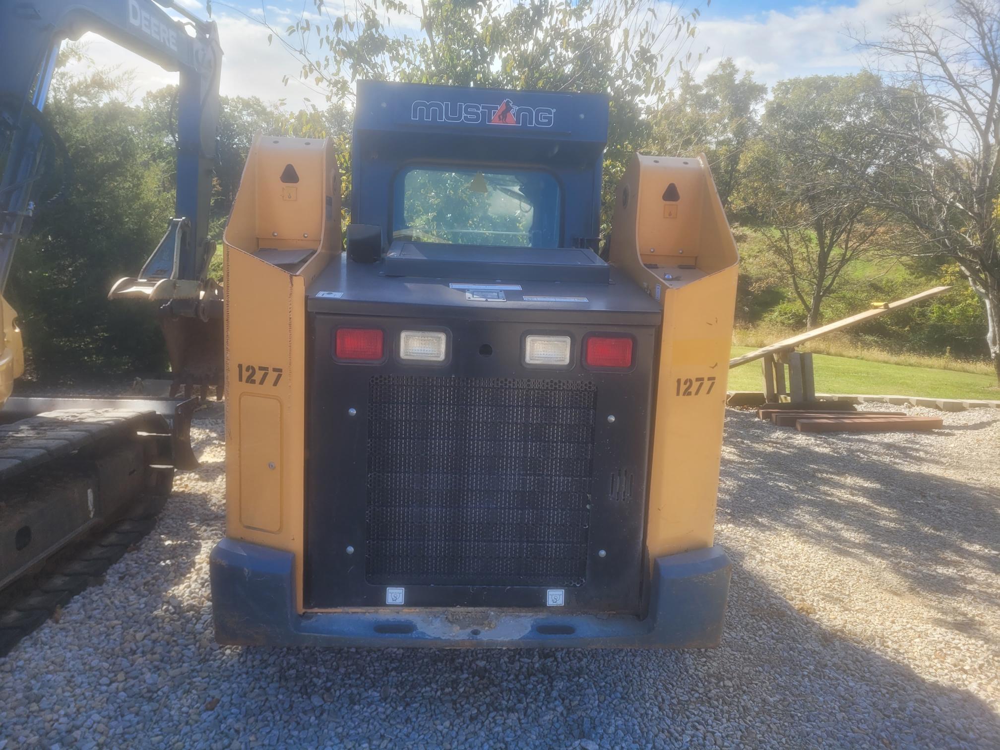 2017 MUSTANG 2100 RT - view 5 of 15