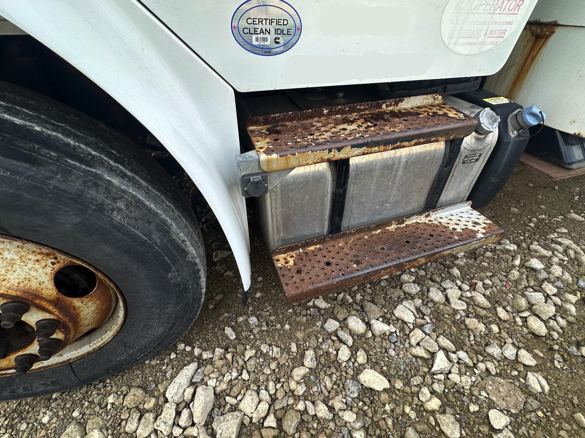 2017 FREIGHTLINER M2 106 - view 10 of 30