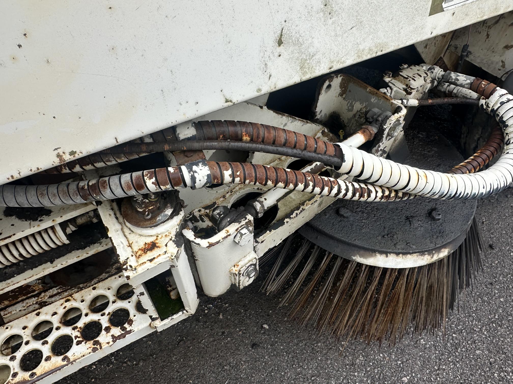 1990 ELGIN Series P - view 13 of 24