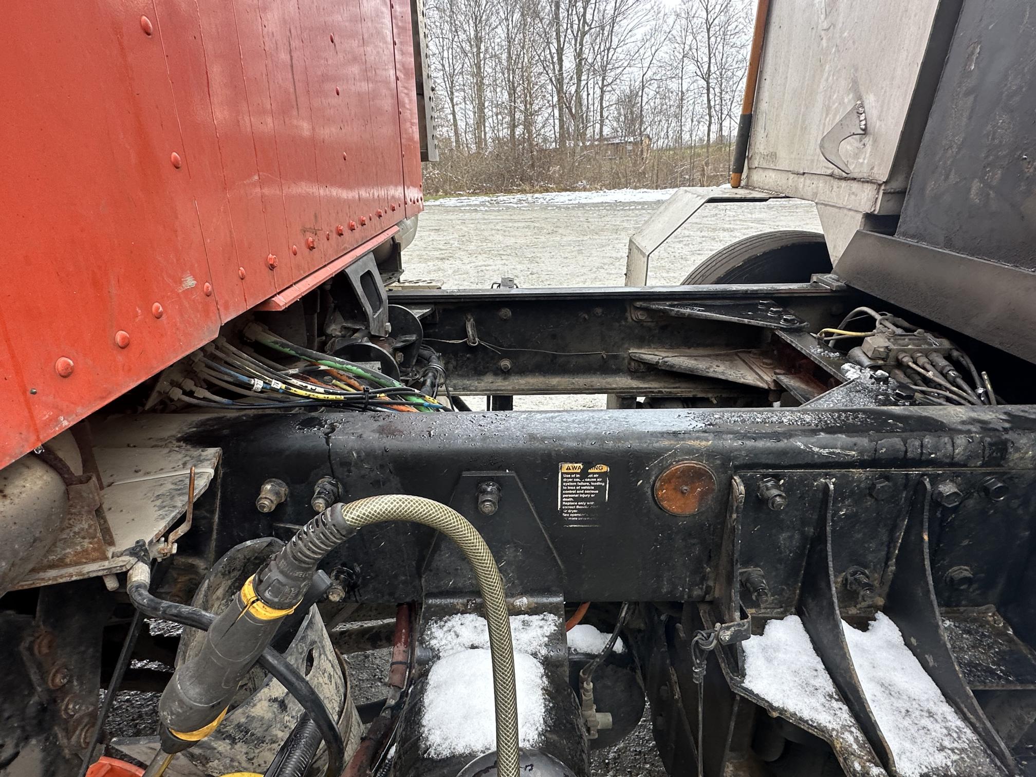 2005 KENWORTH W900S - view 9 of 30