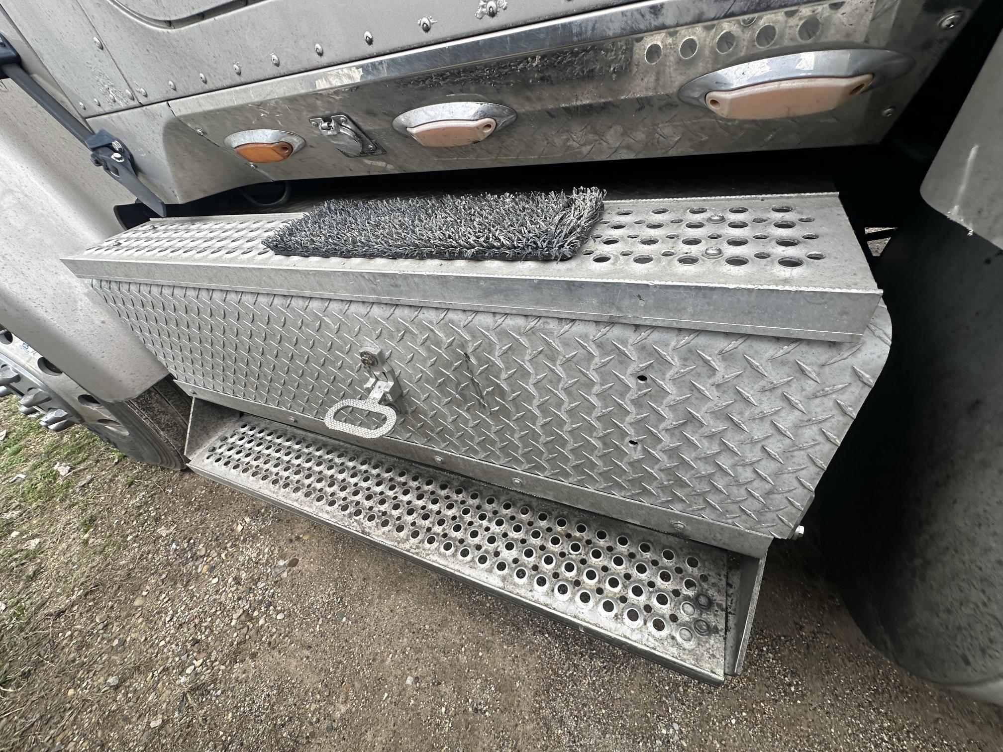 2006 INTERNATIONAL L9327 - view 14 of 30