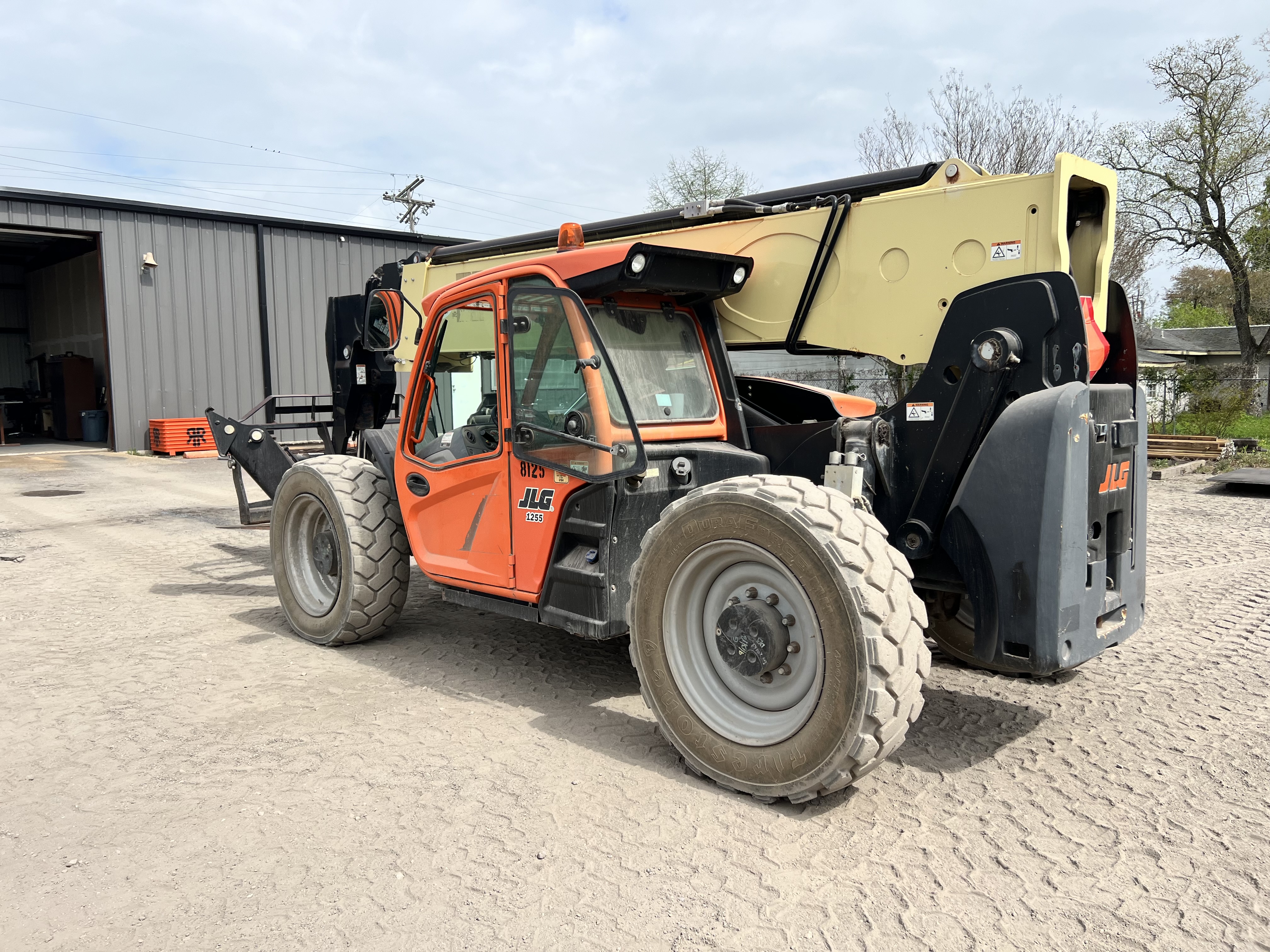 2017 JLG 1255 - view 6 of 28