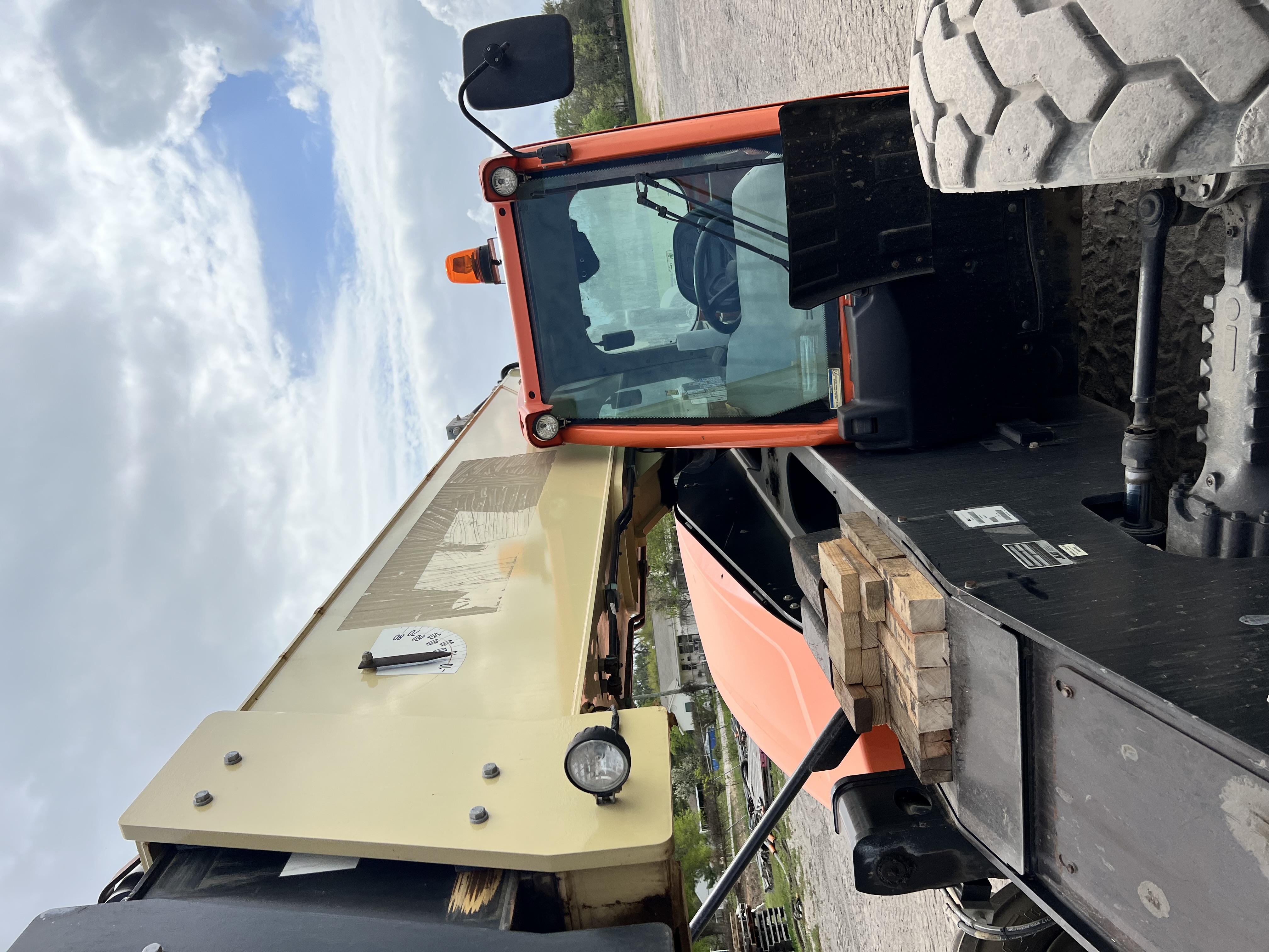 2017 JLG 1255 - view 15 of 28