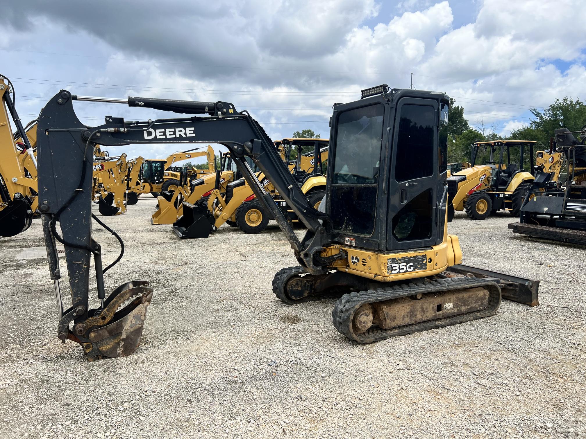 2017 DEERE 35G - view 1 of 30