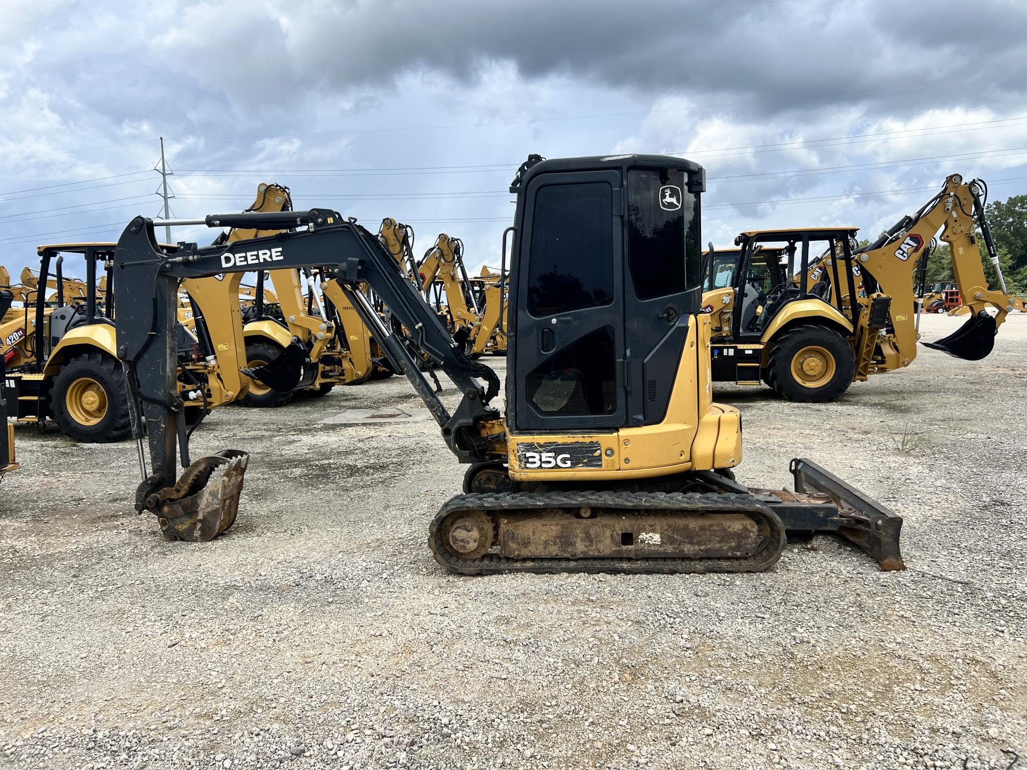 2017 DEERE 35G - view 9 of 30