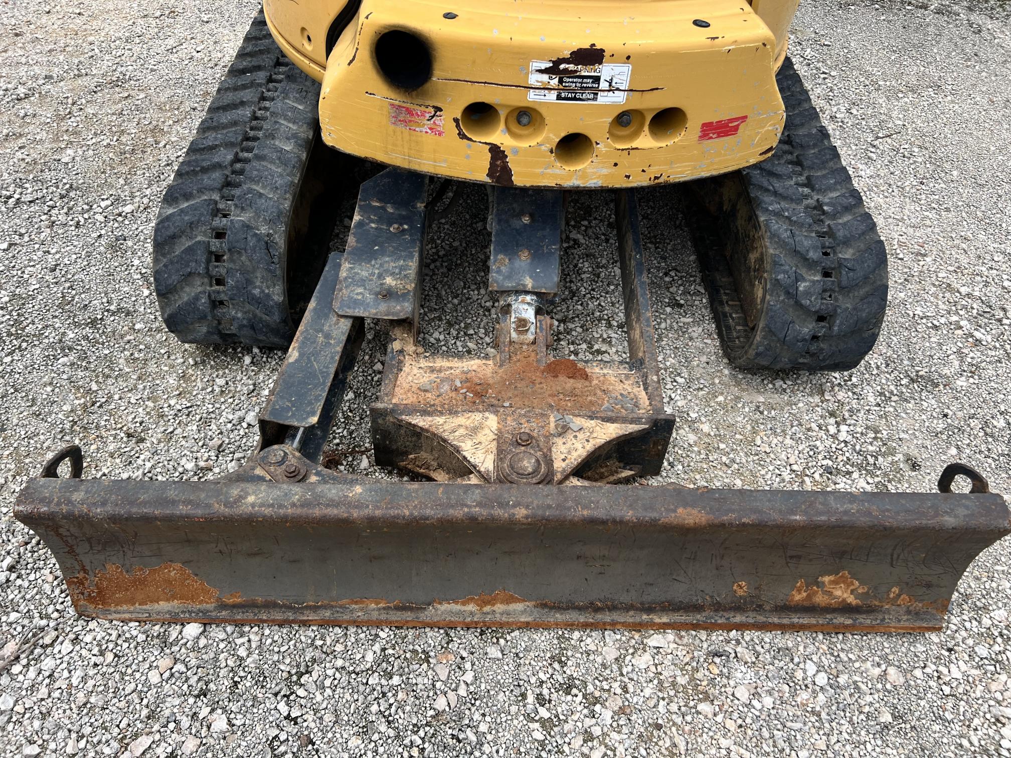 2017 DEERE 35G - view 18 of 30