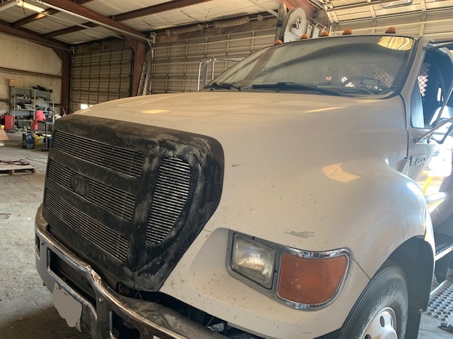 2005 FORD F-750 - view 4 of 29