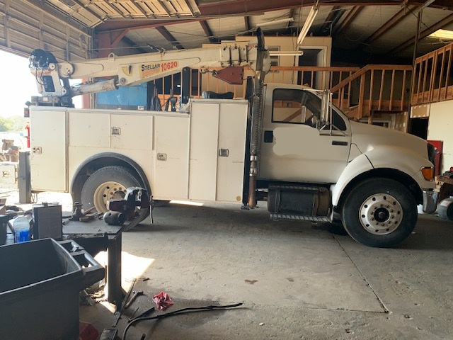 2005 FORD F-750 - view 5 of 29