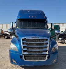 2023 FREIGHTLINER - view 1 of 23