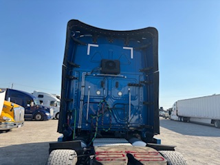 2023 FREIGHTLINER - view 5 of 23