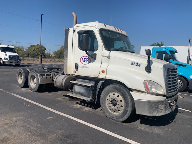 2005 FREIGHTLINER FLT - view 2 of 20