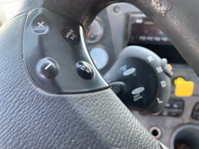 2005 FREIGHTLINER FLT - view 10 of 20