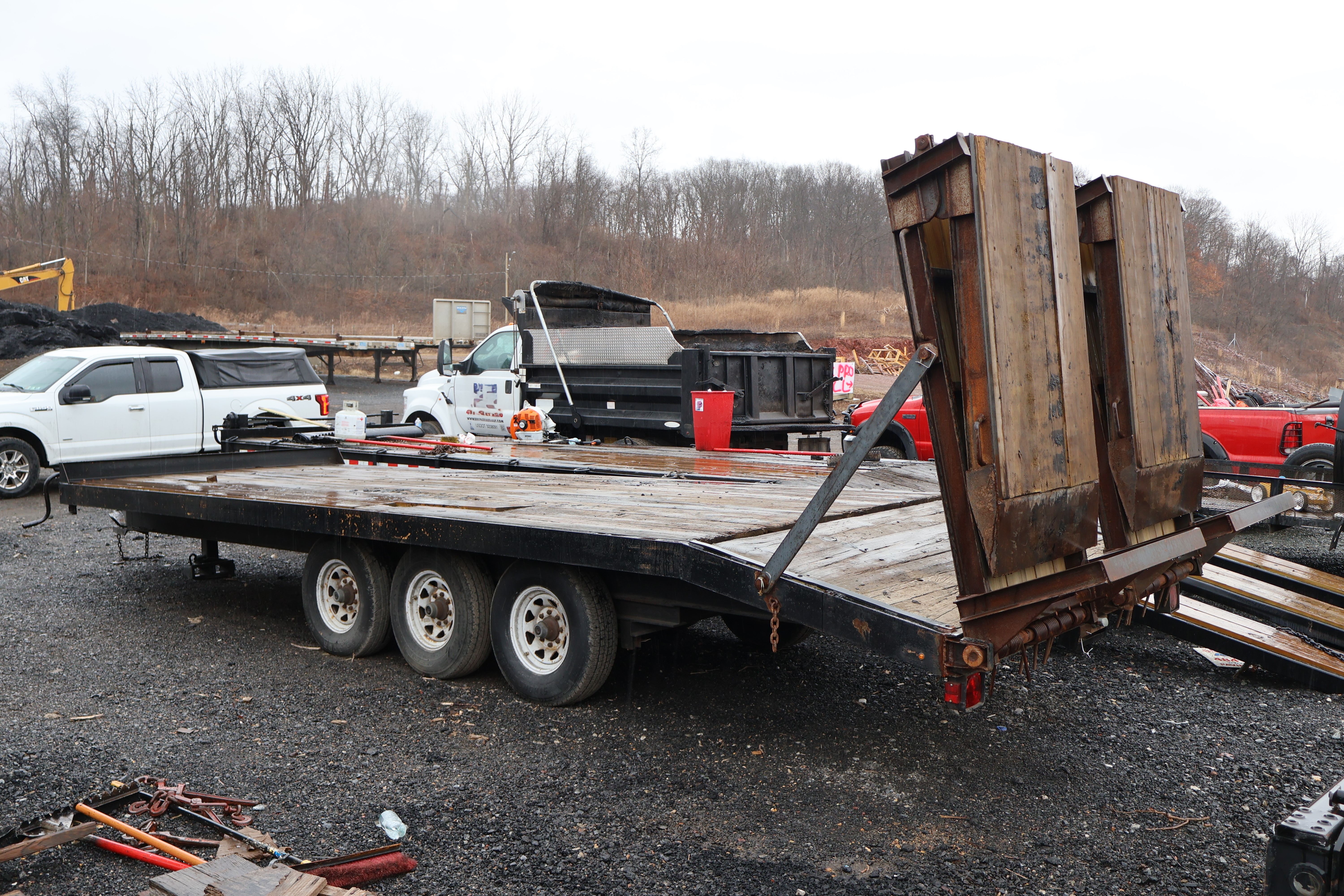 2001  24 - view 1 of 26