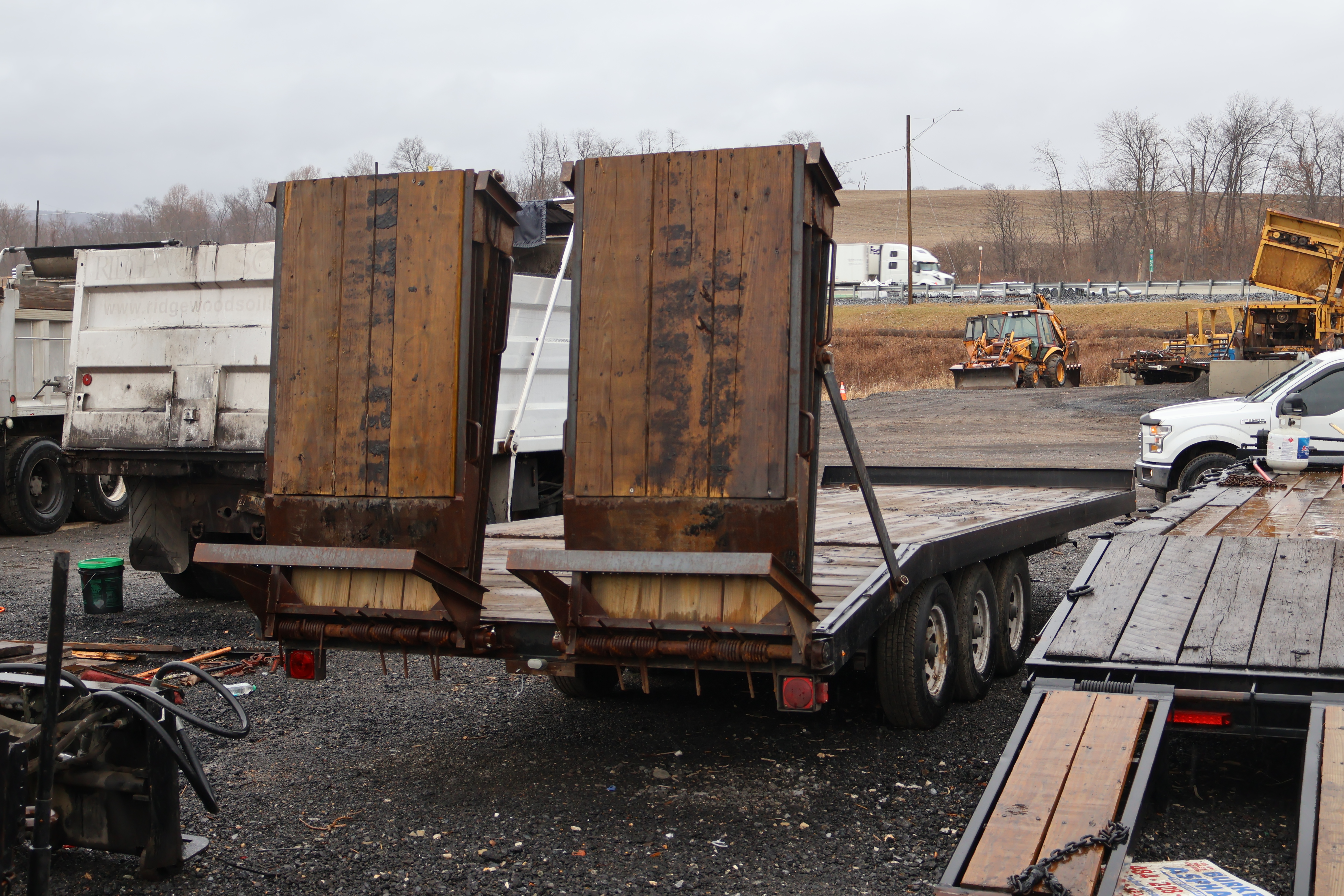 2001  24 - view 7 of 26