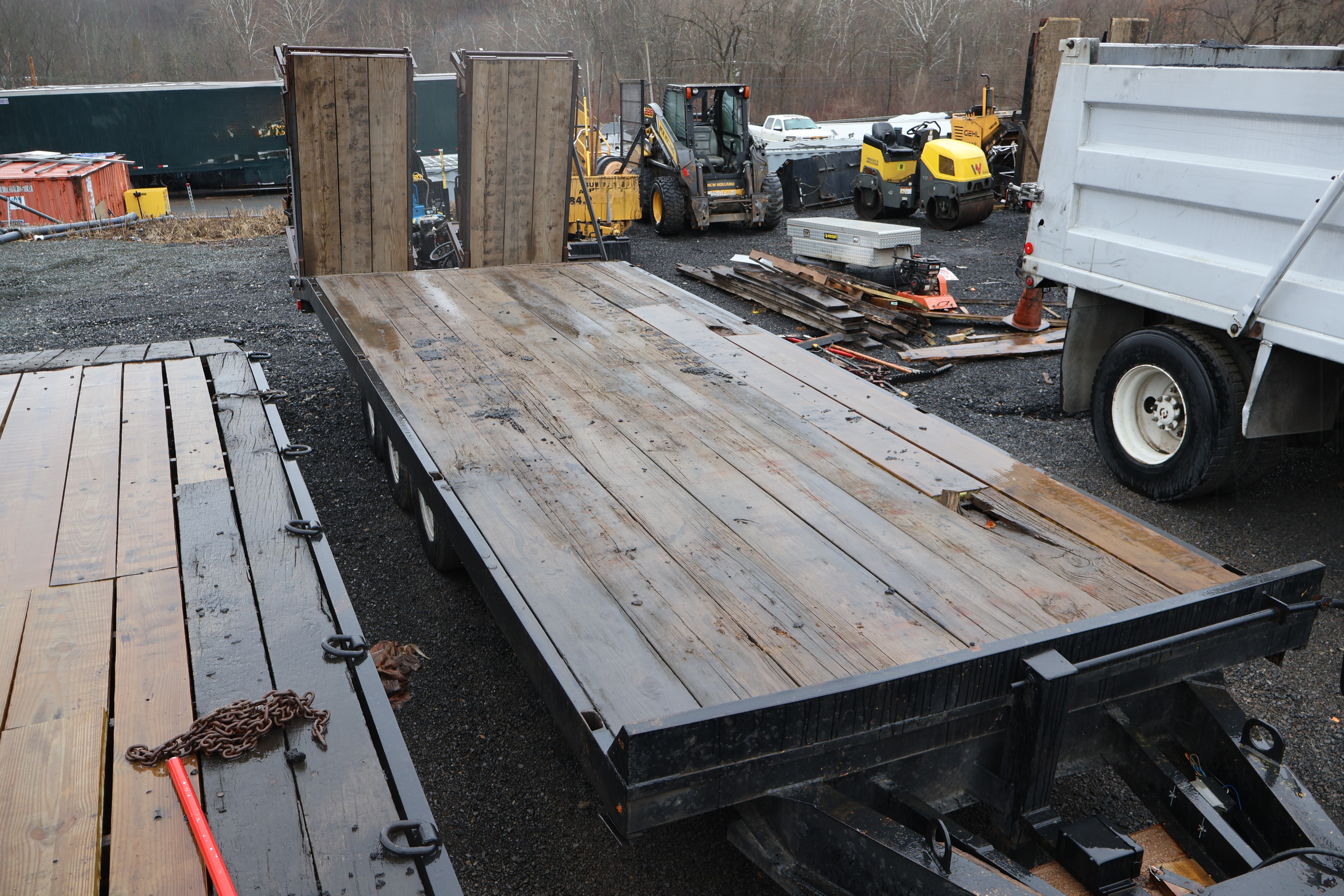 2001  24 - view 10 of 26