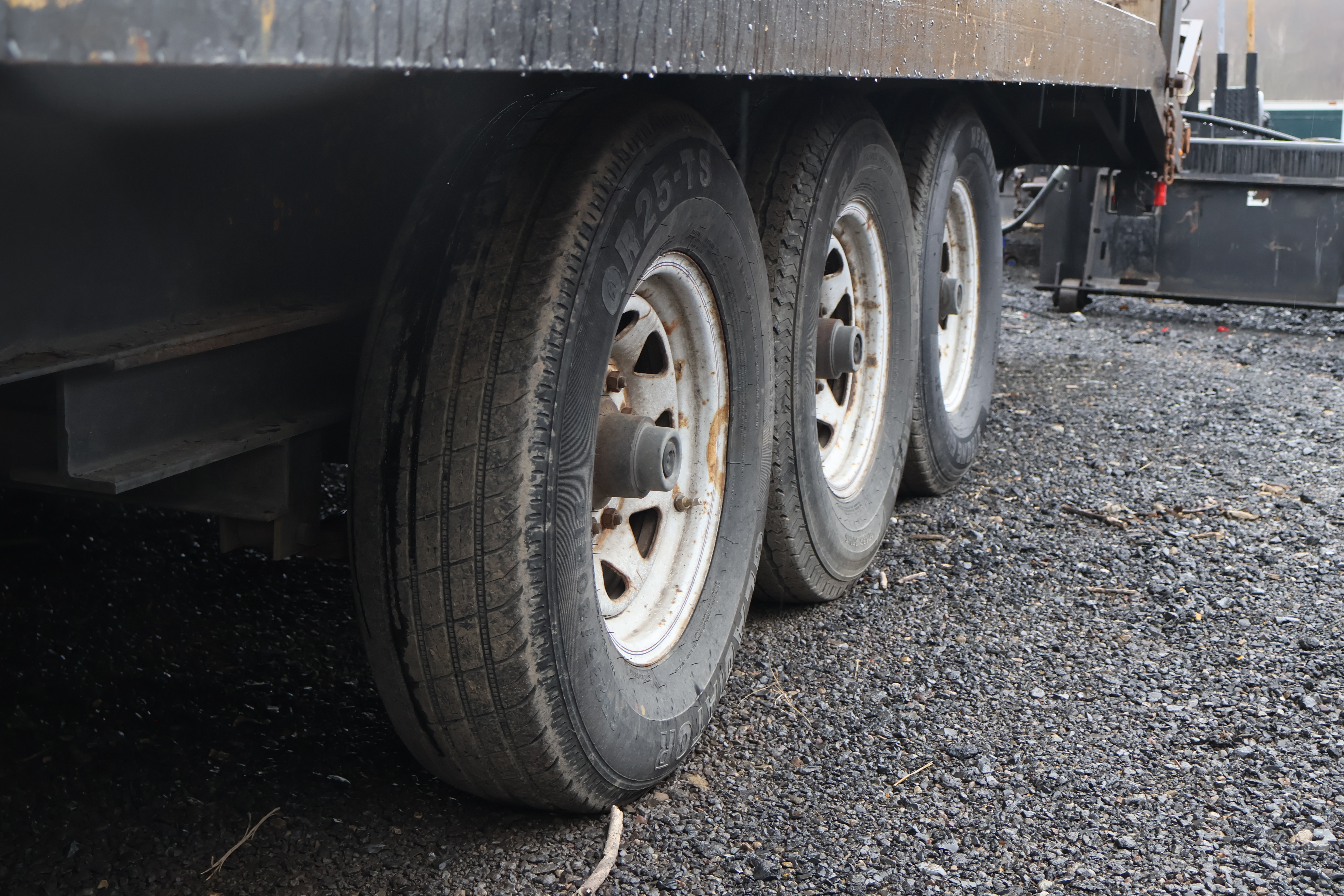 2001  24 - view 16 of 26