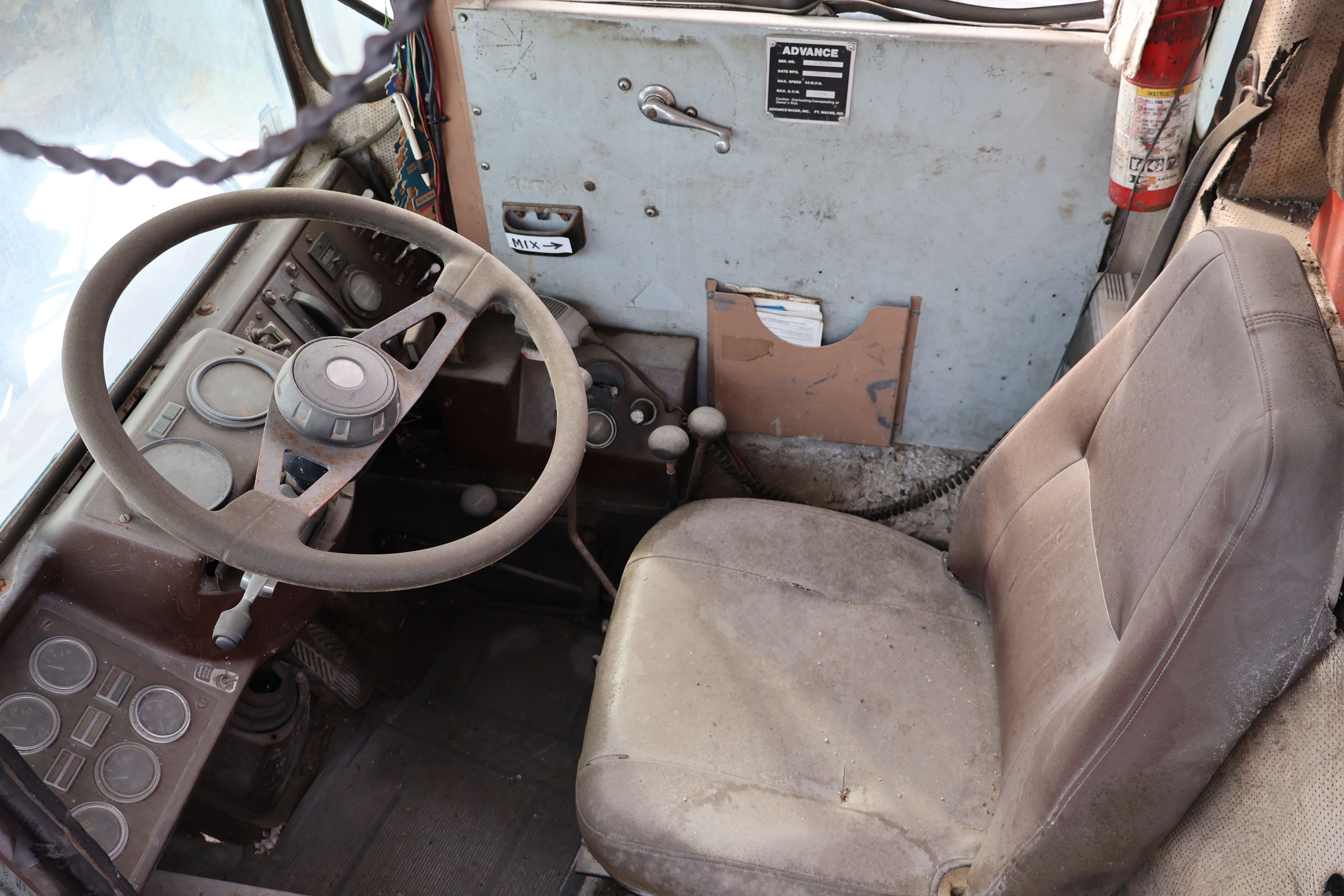 1996 ADVANCE Concrete Mixer Truck - view 7 of 27