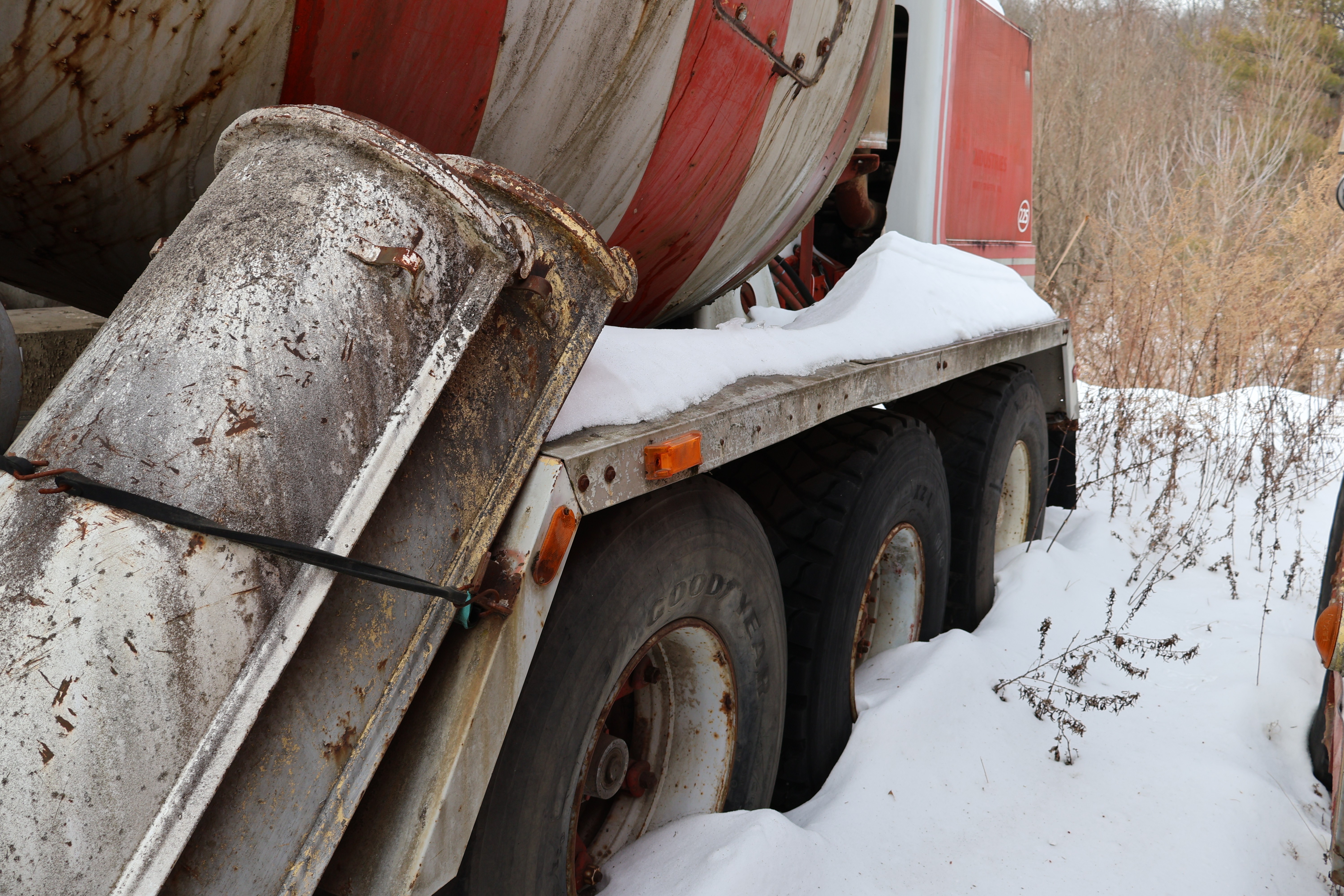 1996 ADVANCE Concrete Mixer Truck - view 17 of 27