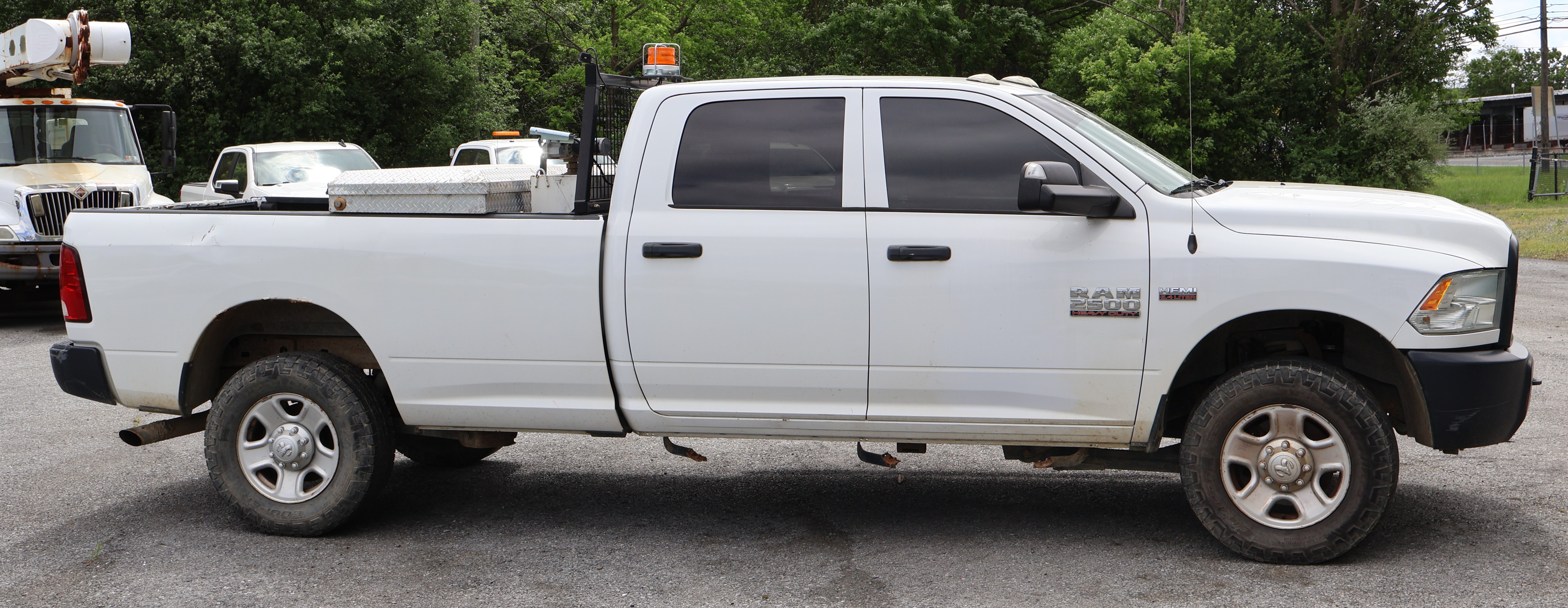 2017 DODGE Ram 2500 - view 5 of 24