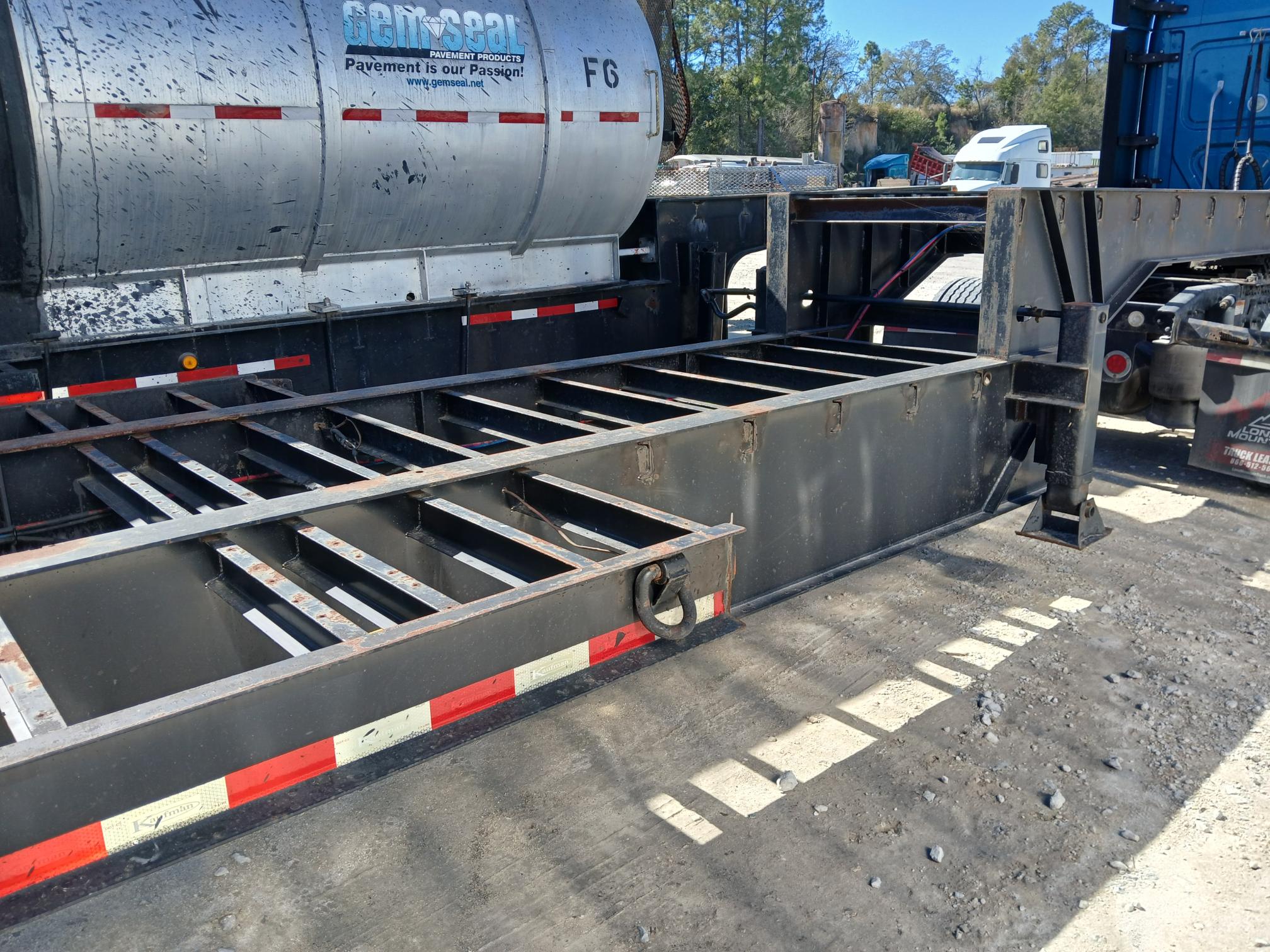 2018 KAUFMAN Tri-Axle - view 4 of 12