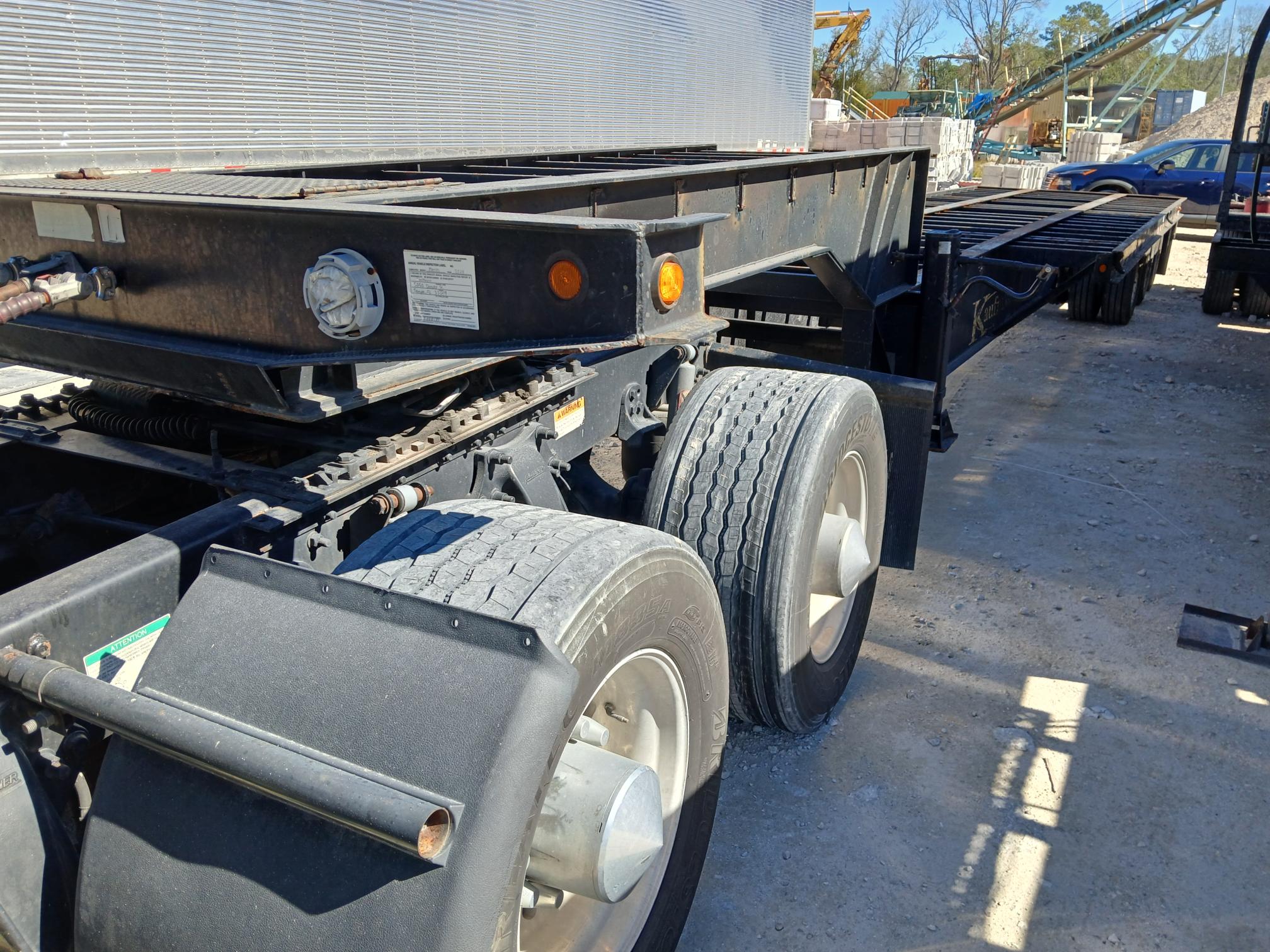 2018 KAUFMAN Tri-Axle - view 3 of 12