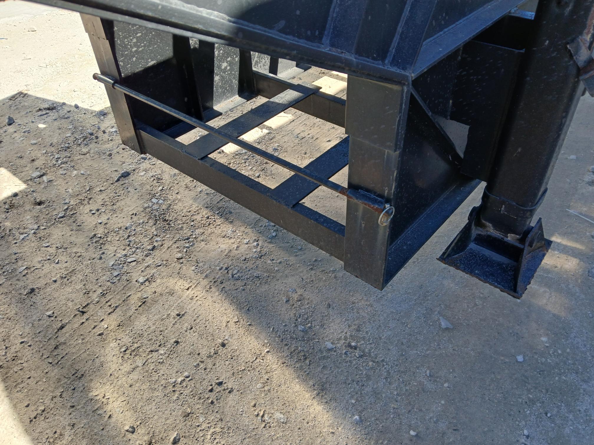 2018 KAUFMAN Tri-Axle - view 10 of 12