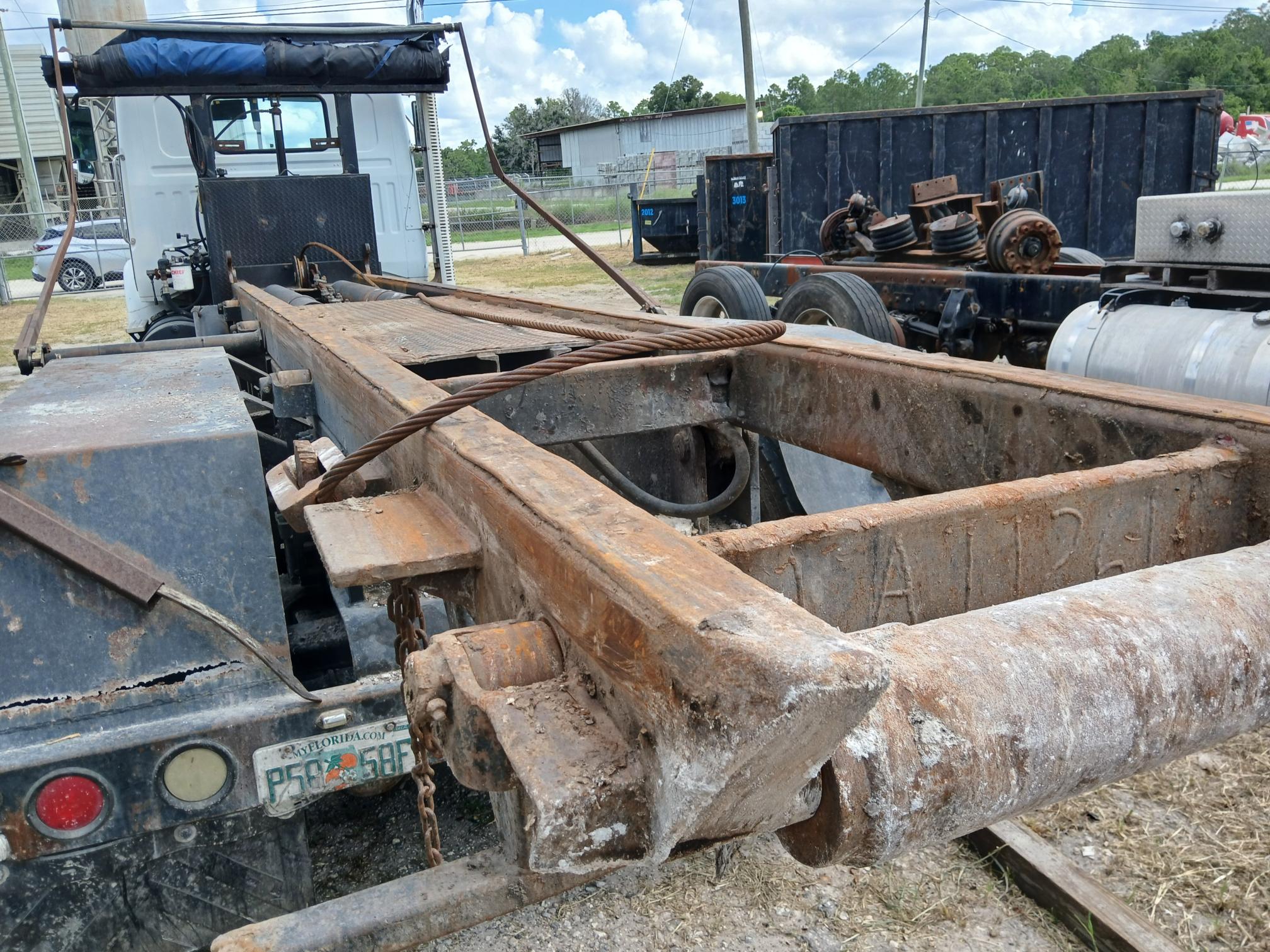 2005 WHITE/GMC WG - view 10 of 17