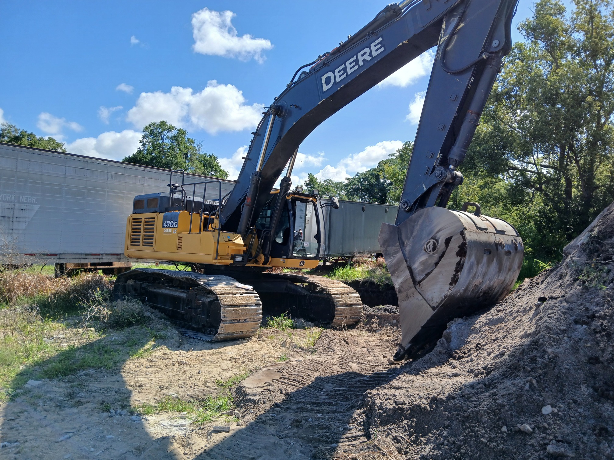 2017 DEERE 470G LC - view 1 of 16