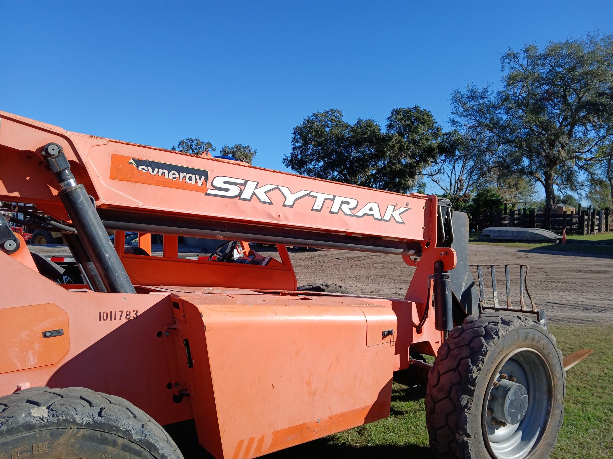 2016 SKYTRAK 6036 - view 2 of 14