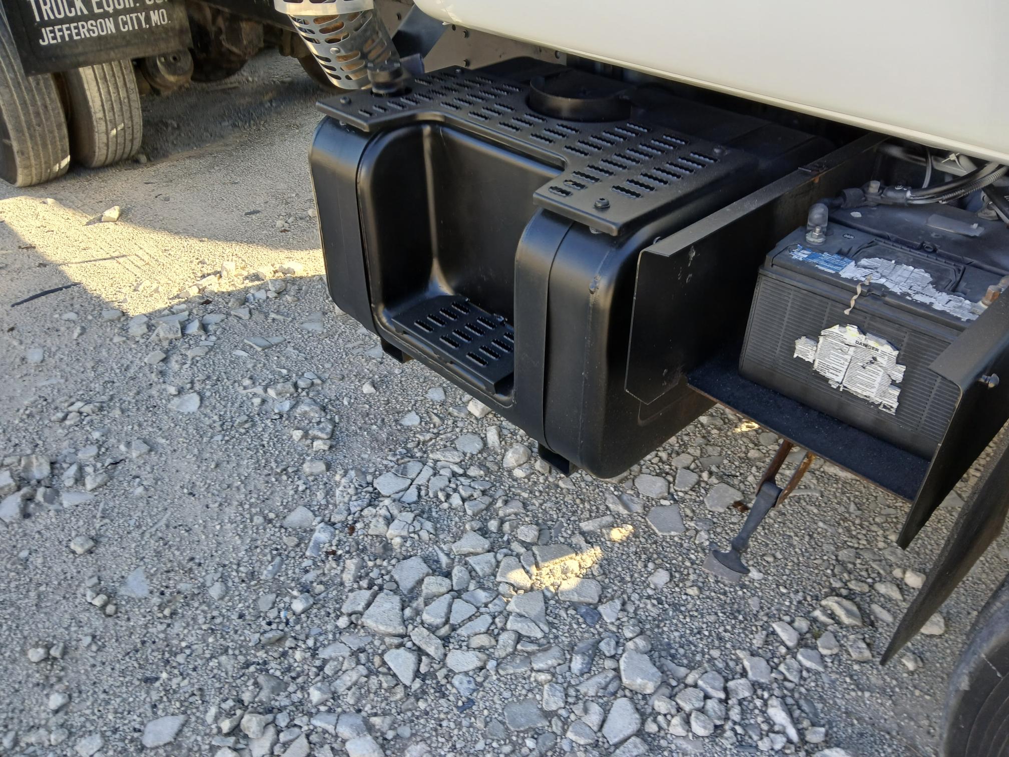 2001 CHEVROLET Kodiak - view 13 of 15