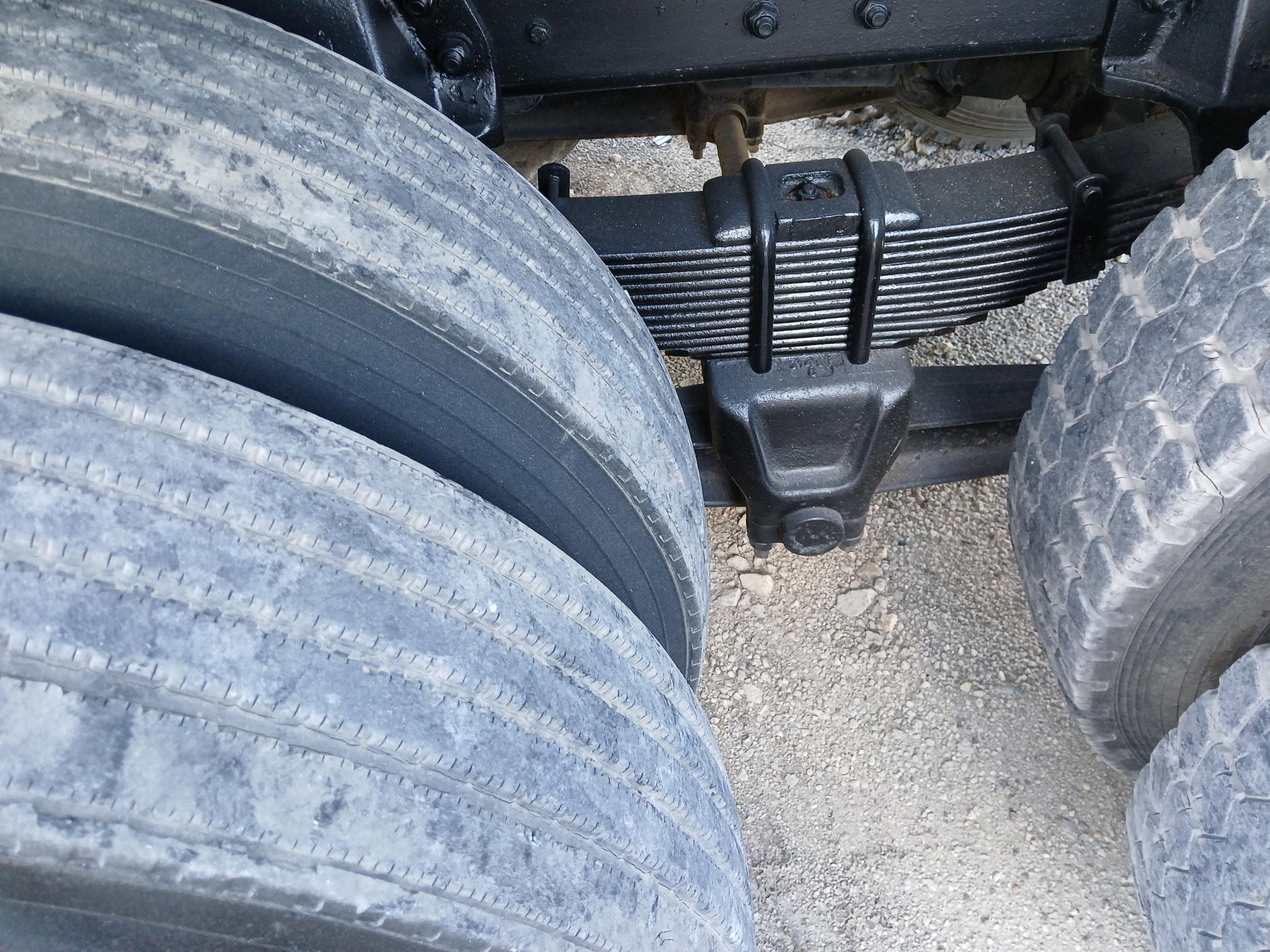 2001 CHEVROLET Kodiak - view 10 of 15