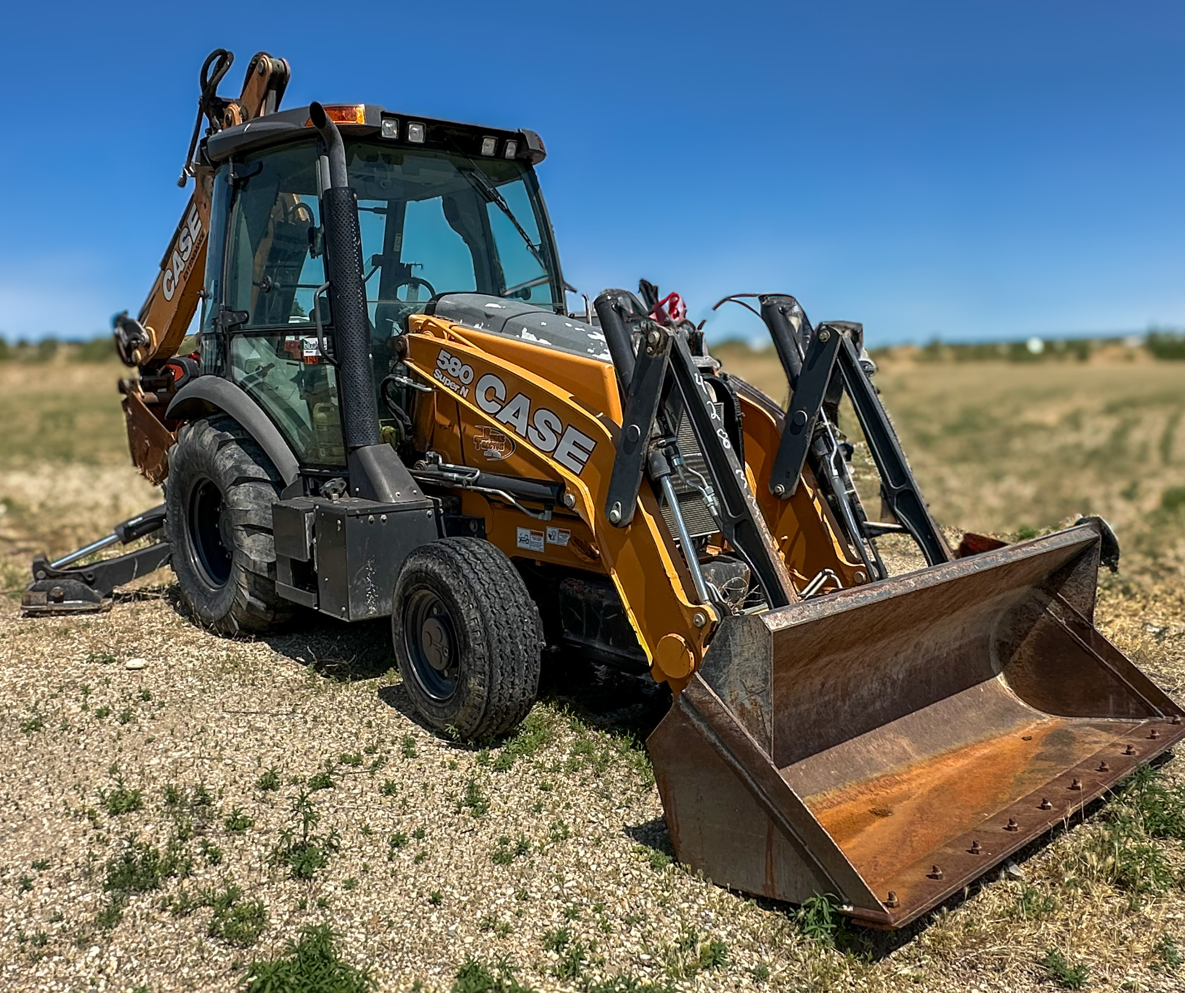 2017 CASE 580 Super N - view 5 of 24