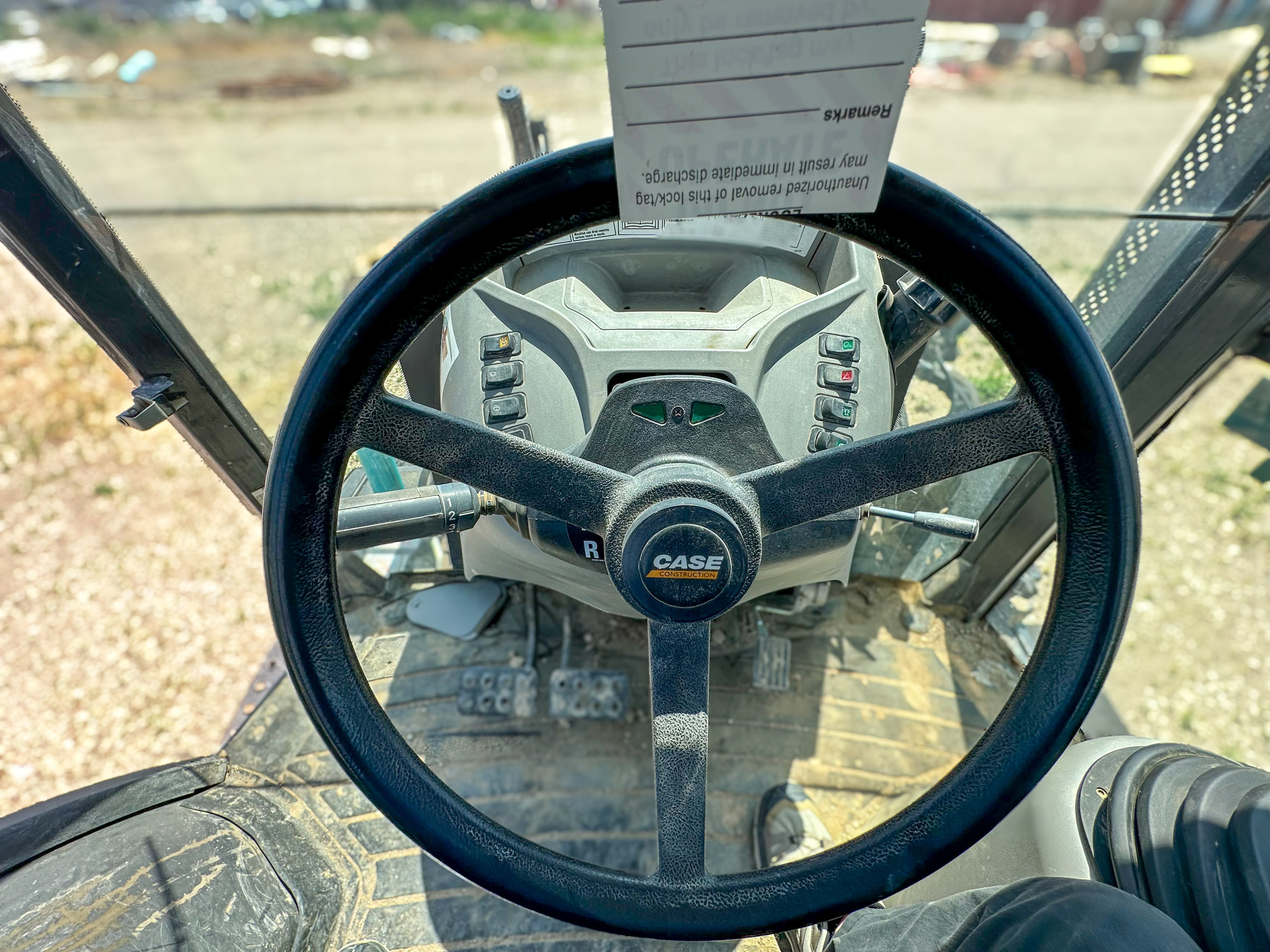 2017 CASE 580 Super N - view 9 of 24