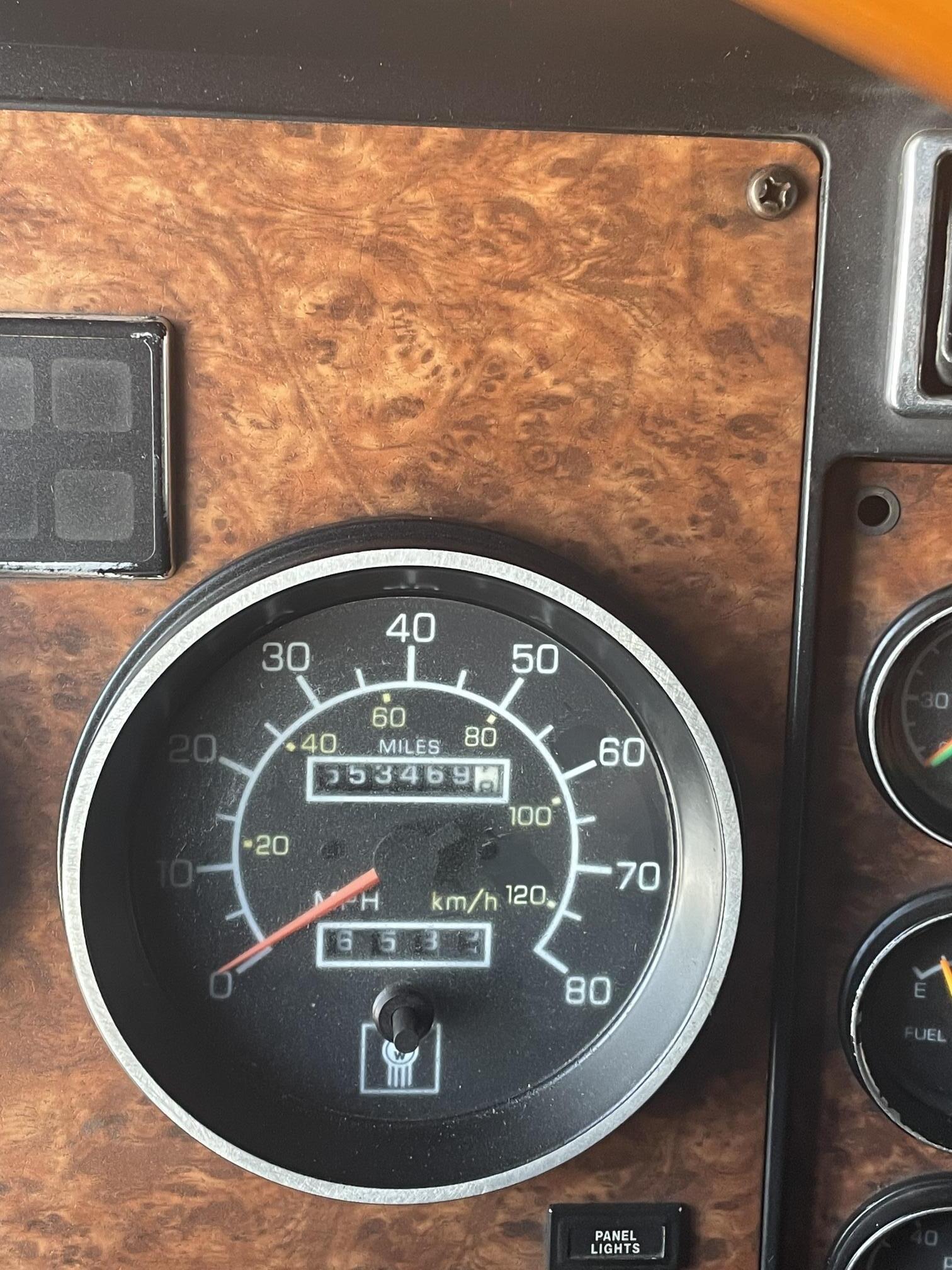 2004 KENWORTH W900 - view 16 of 21