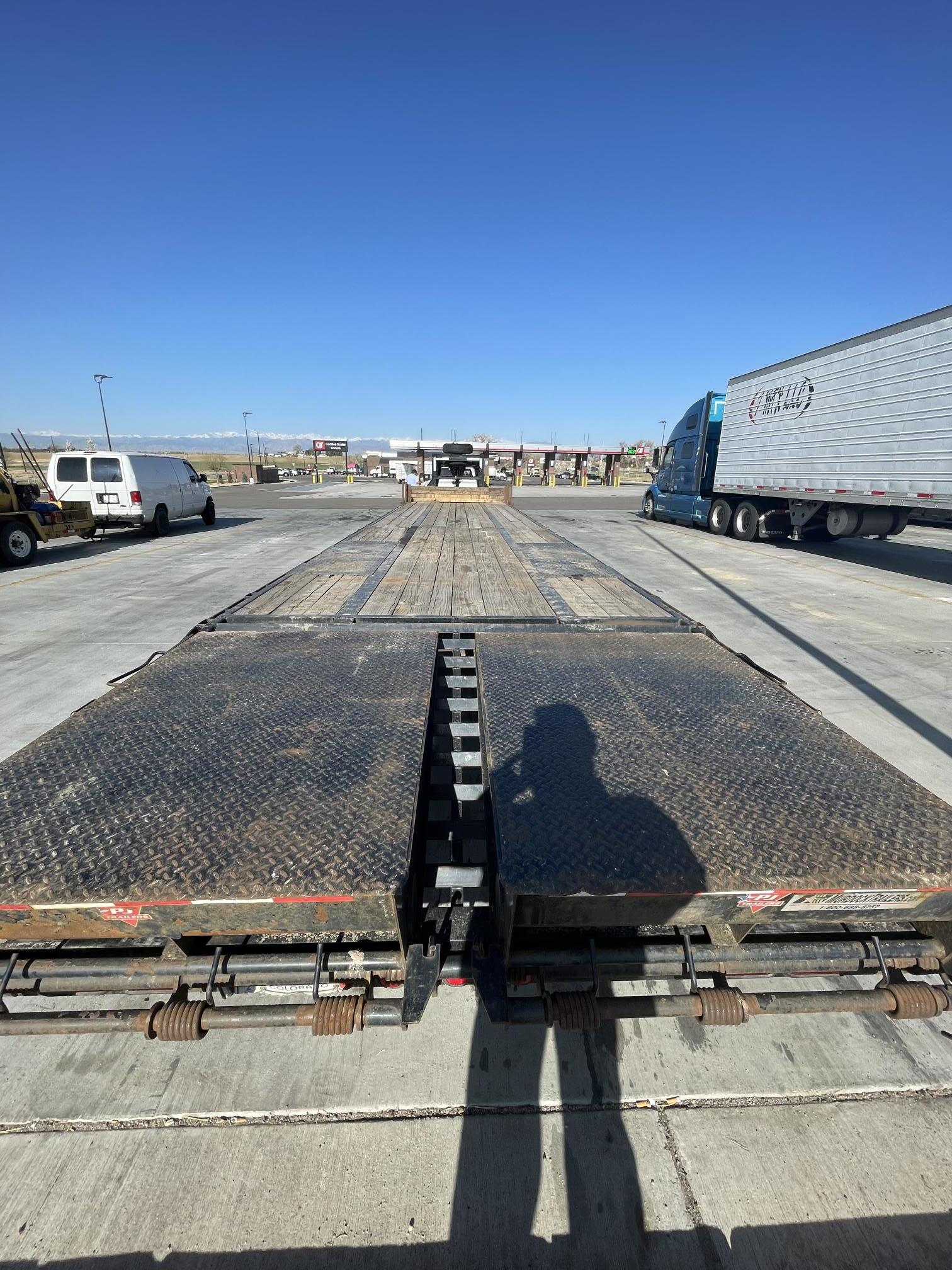 2022 PJ TRAILERS 49 ft - view 9 of 17