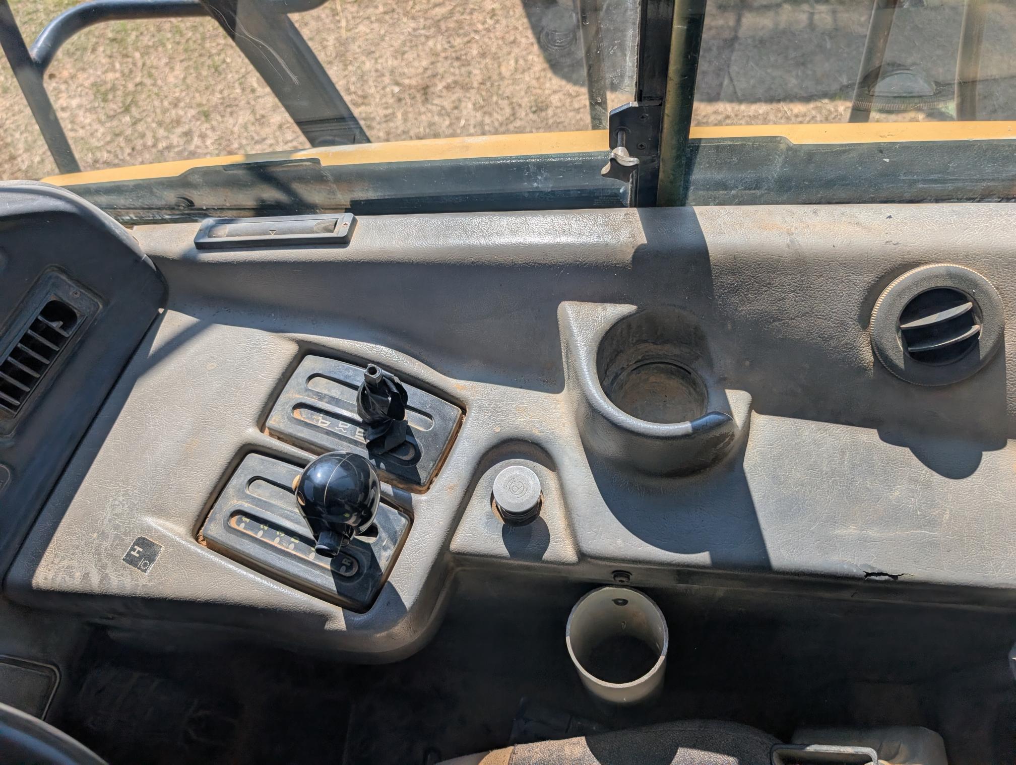 2014 CATERPILLAR 725 - view 10 of 21