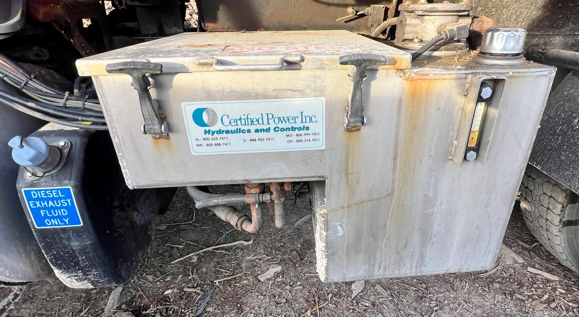 2014 FREIGHTLINER 108 SD Dump Truck - view 17 of 30