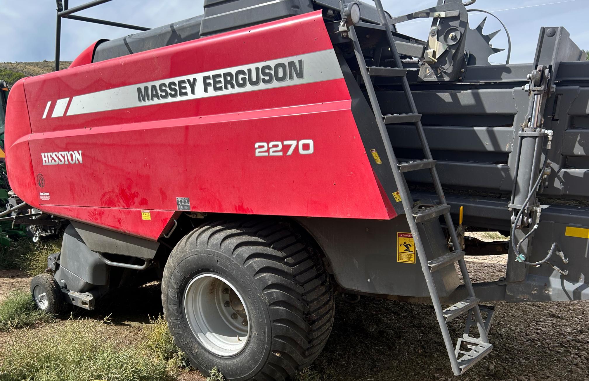 2015 MASSEY FERGUSON 2270 Hesston - view 8 of 30