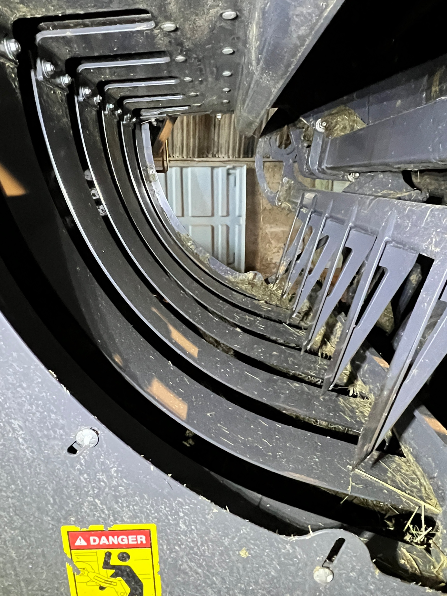 2015 MASSEY FERGUSON 2270 Hesston - view 18 of 30