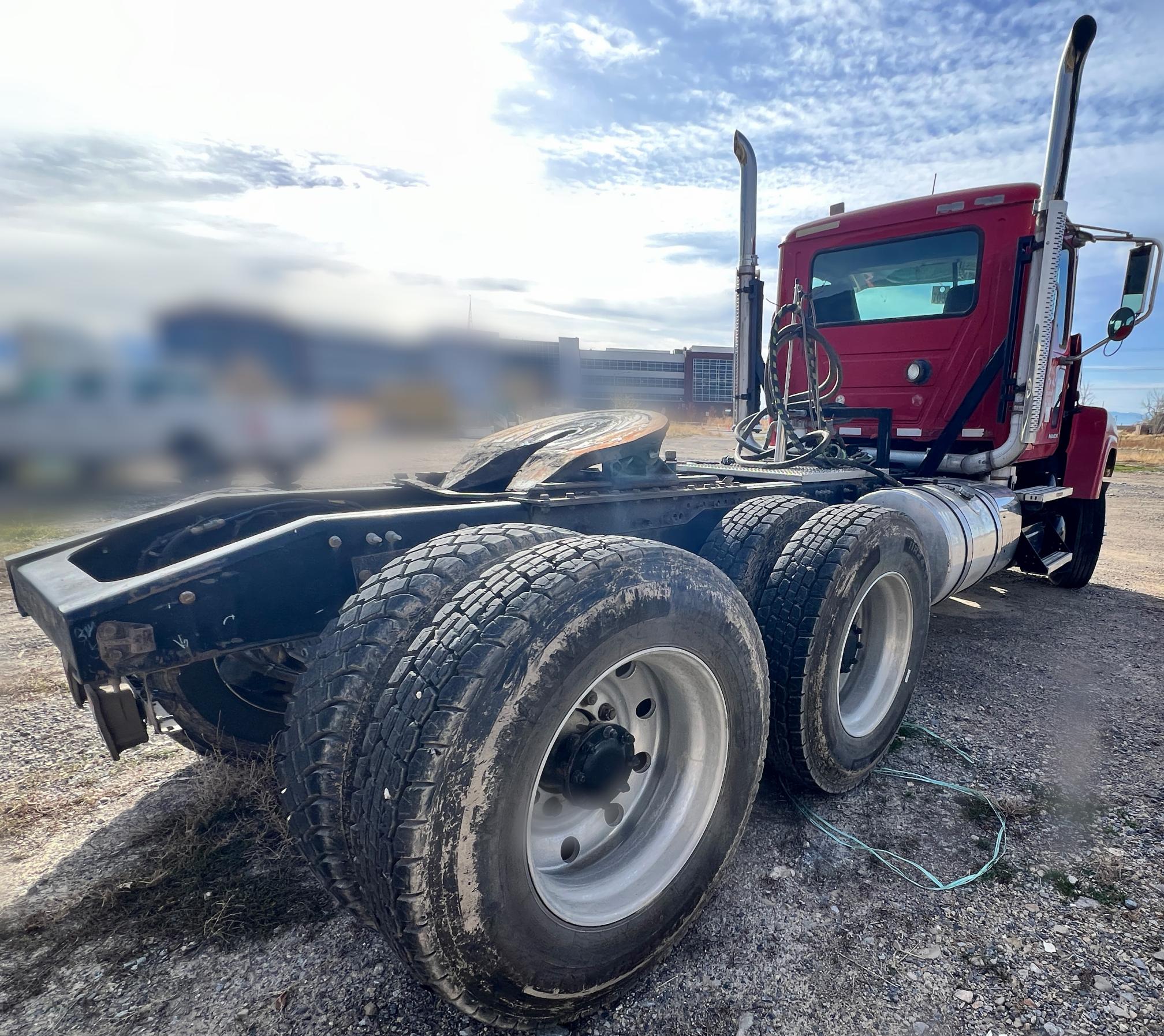 2012 MACK Pinnacle CHU613 - view 7 of 30