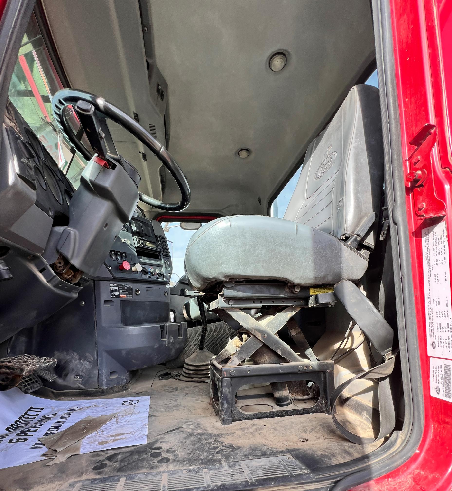 2012 MACK Pinnacle CHU613 - view 12 of 30