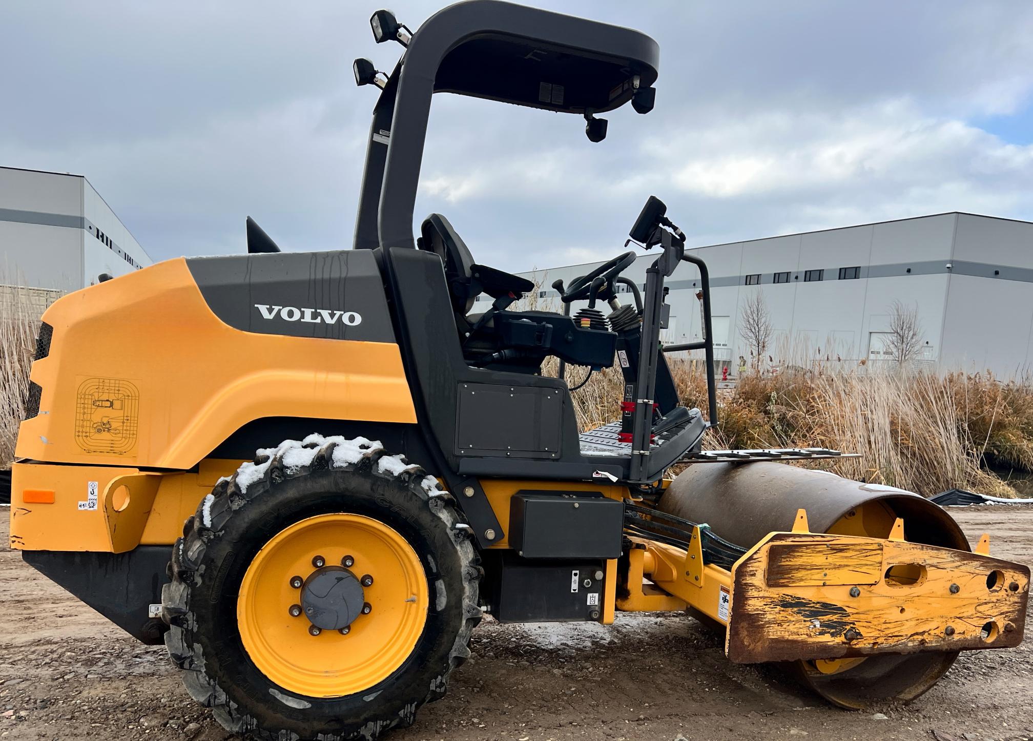 2019 VOLVO SD45d - view 5 of 27