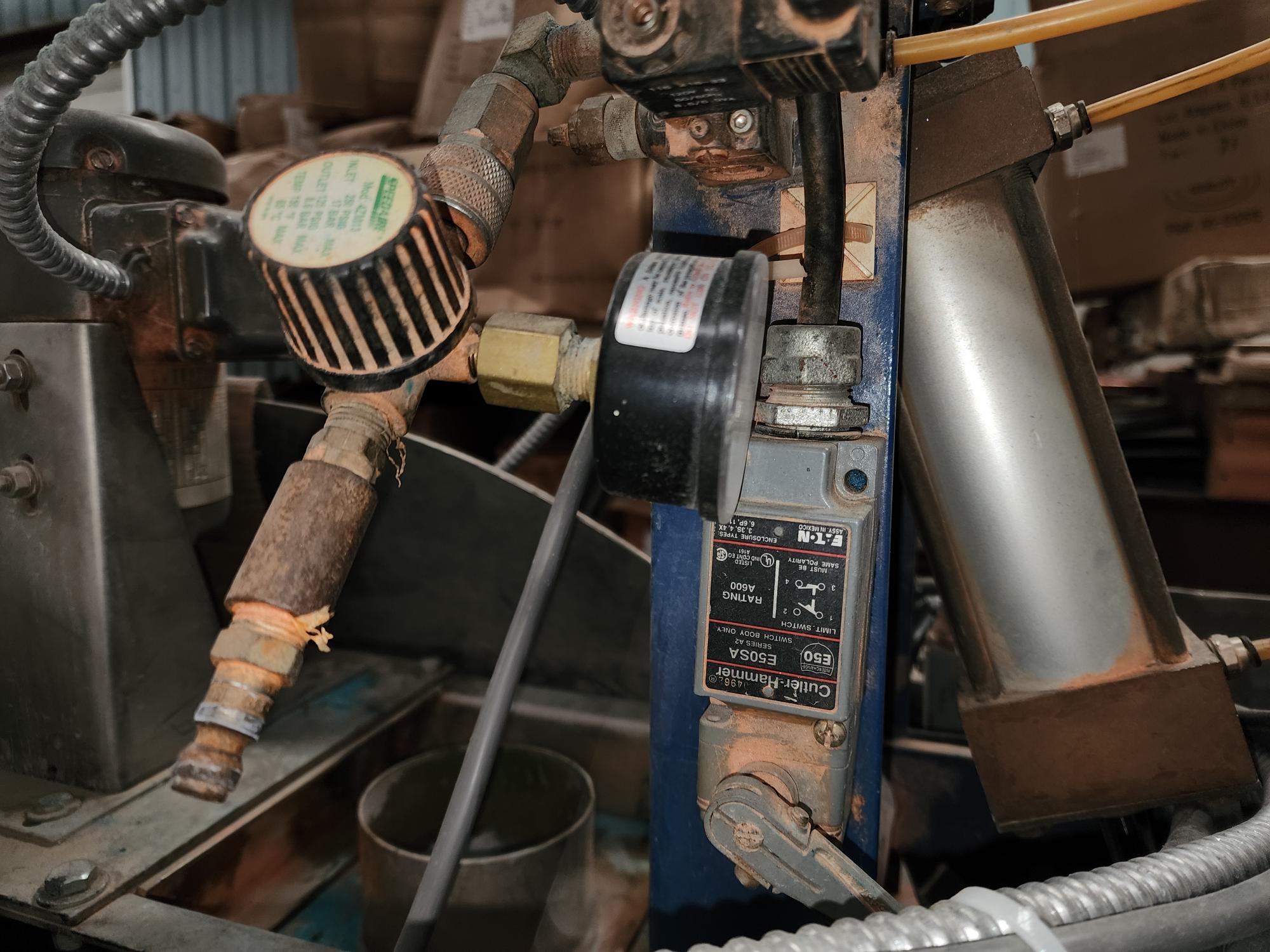 1996 R & R INDUSTRIES Seed Coater - Treater R30 M5MS - view 5 of 14