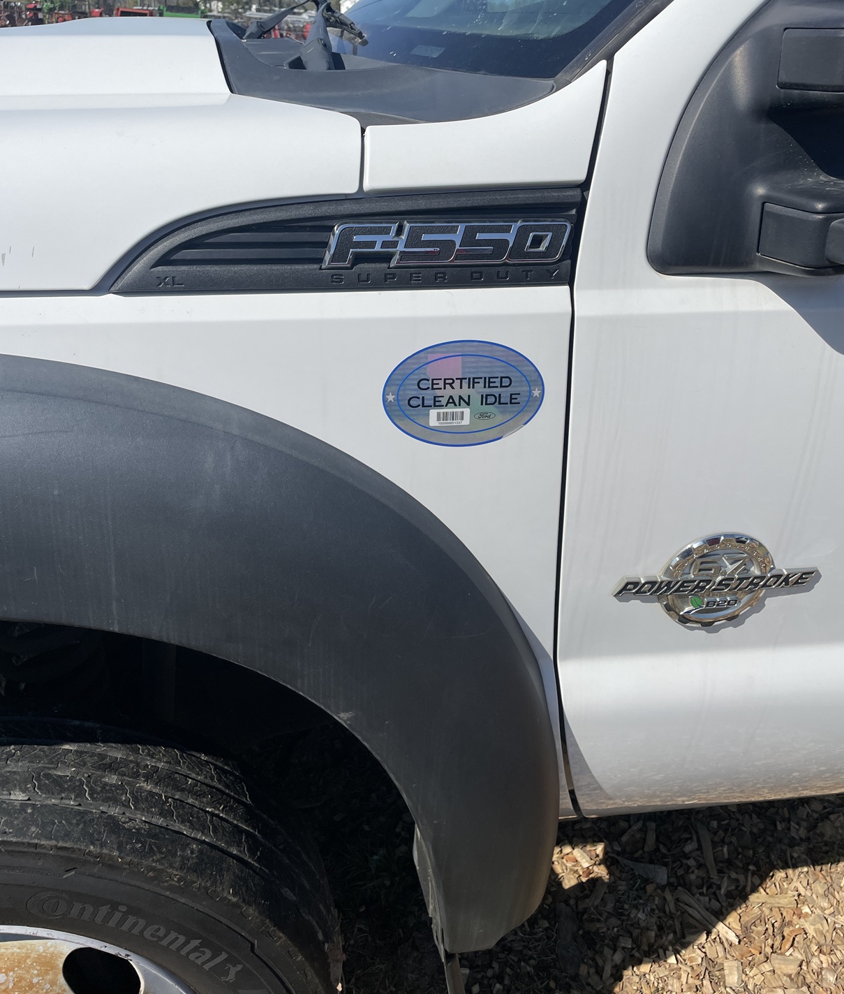 2012 FORD F550 Flatbed Liftgate - view 3 of 5