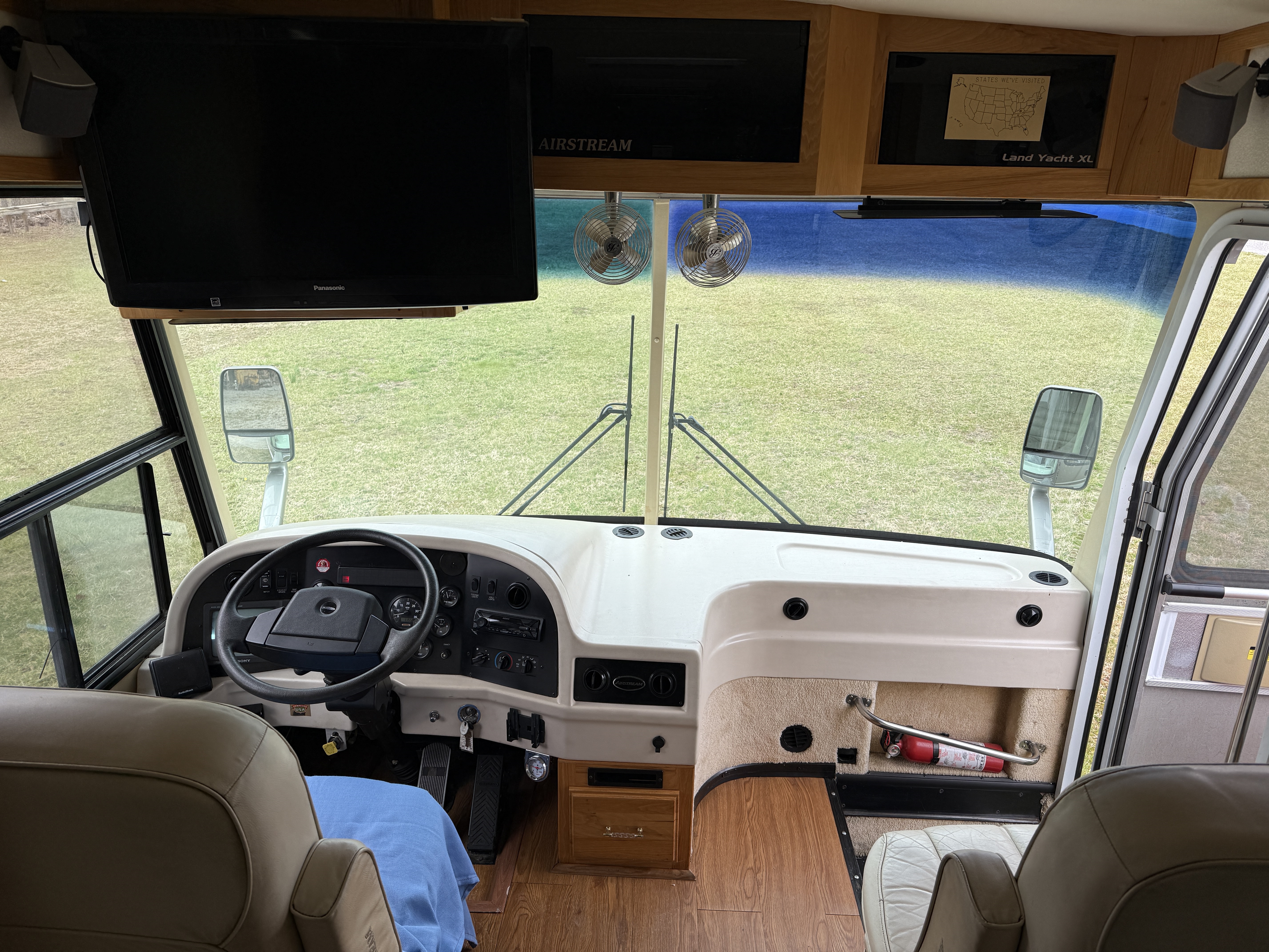 2001 AIRSTREAM Land Yacht XL396 - view 13 of 30