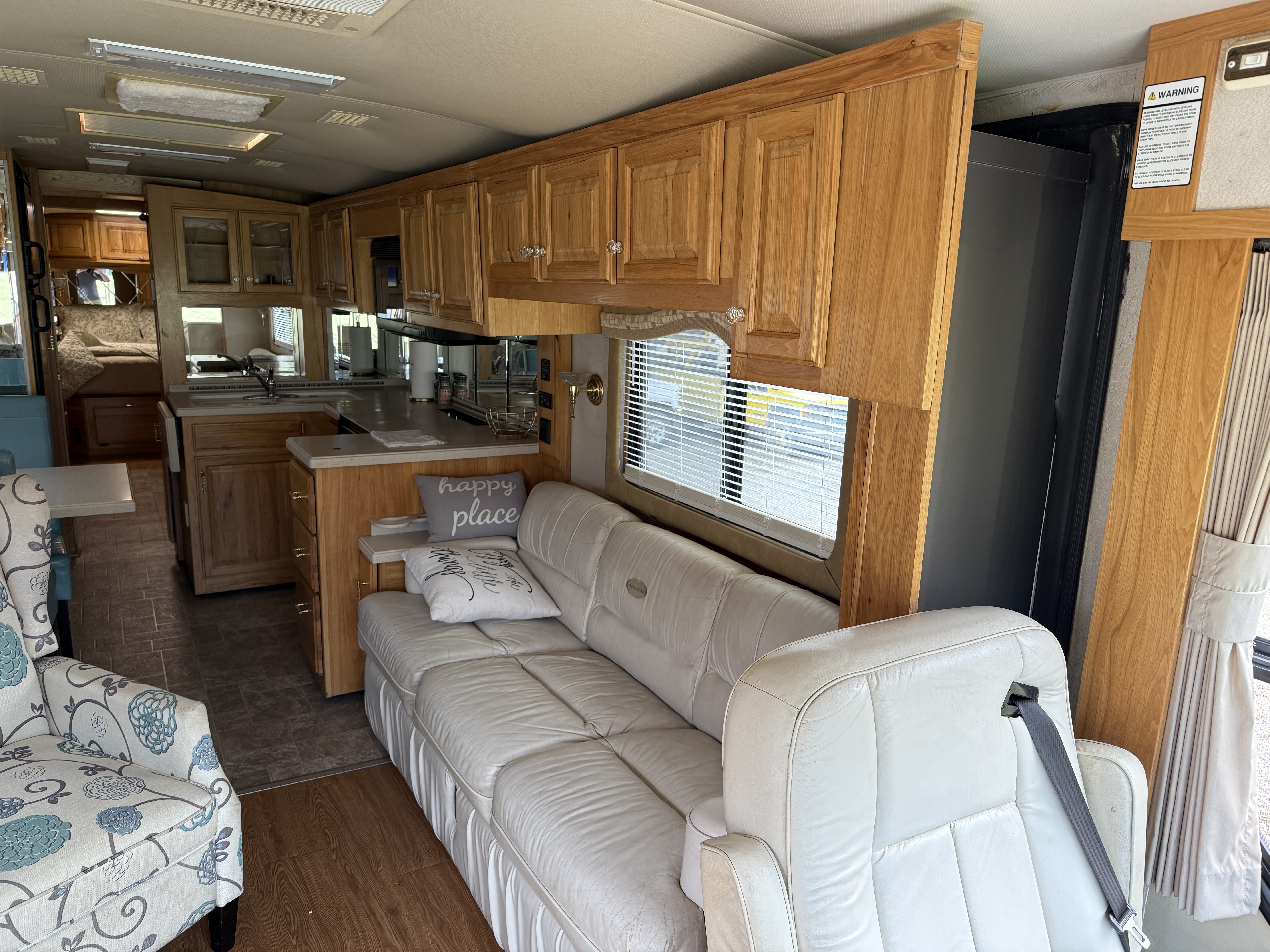 2001 AIRSTREAM Land Yacht XL396 - view 14 of 30